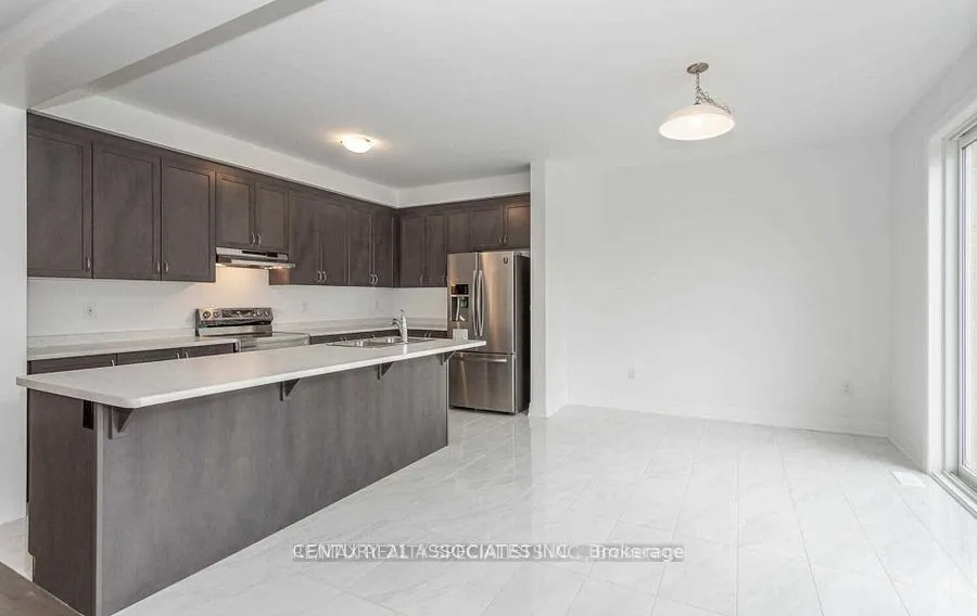 1271 Elderberry Crescent, #Upper