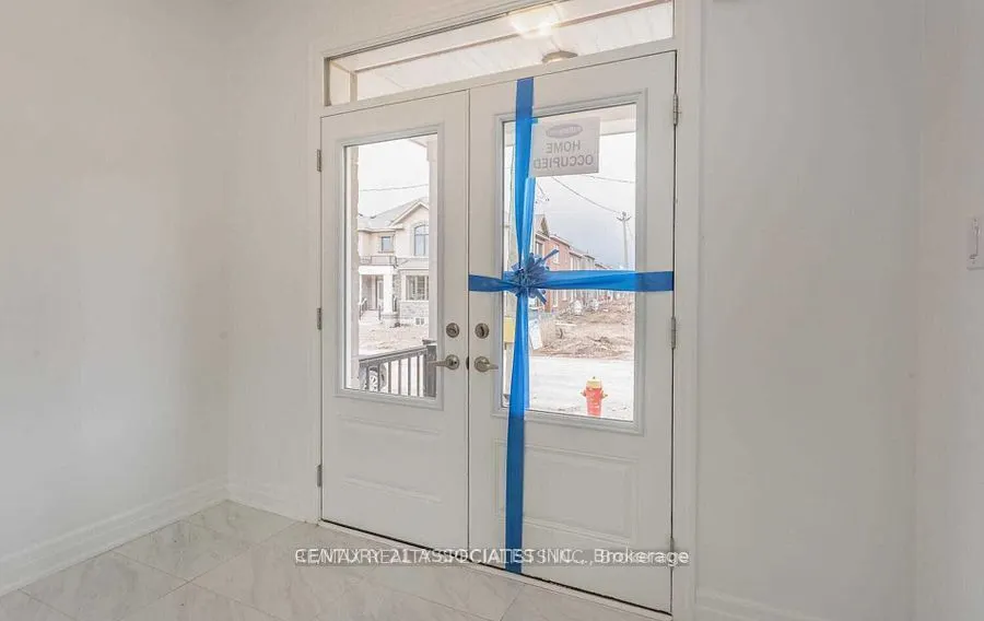 1271 Elderberry Crescent, #Upper