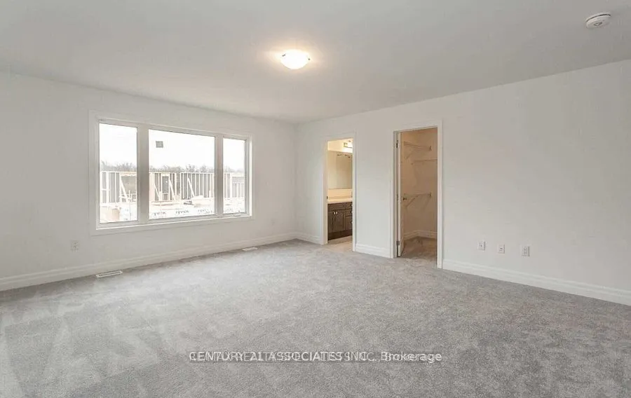 1271 Elderberry Crescent, #Upper