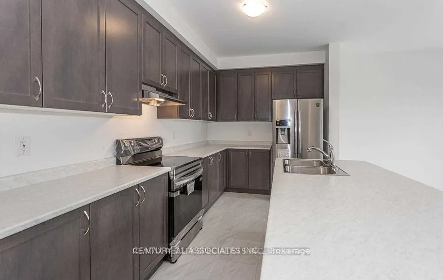 1271 Elderberry Crescent, #Upper