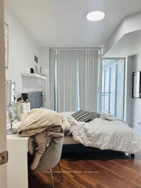 2121 Lake Shore Boulevard W, #1010