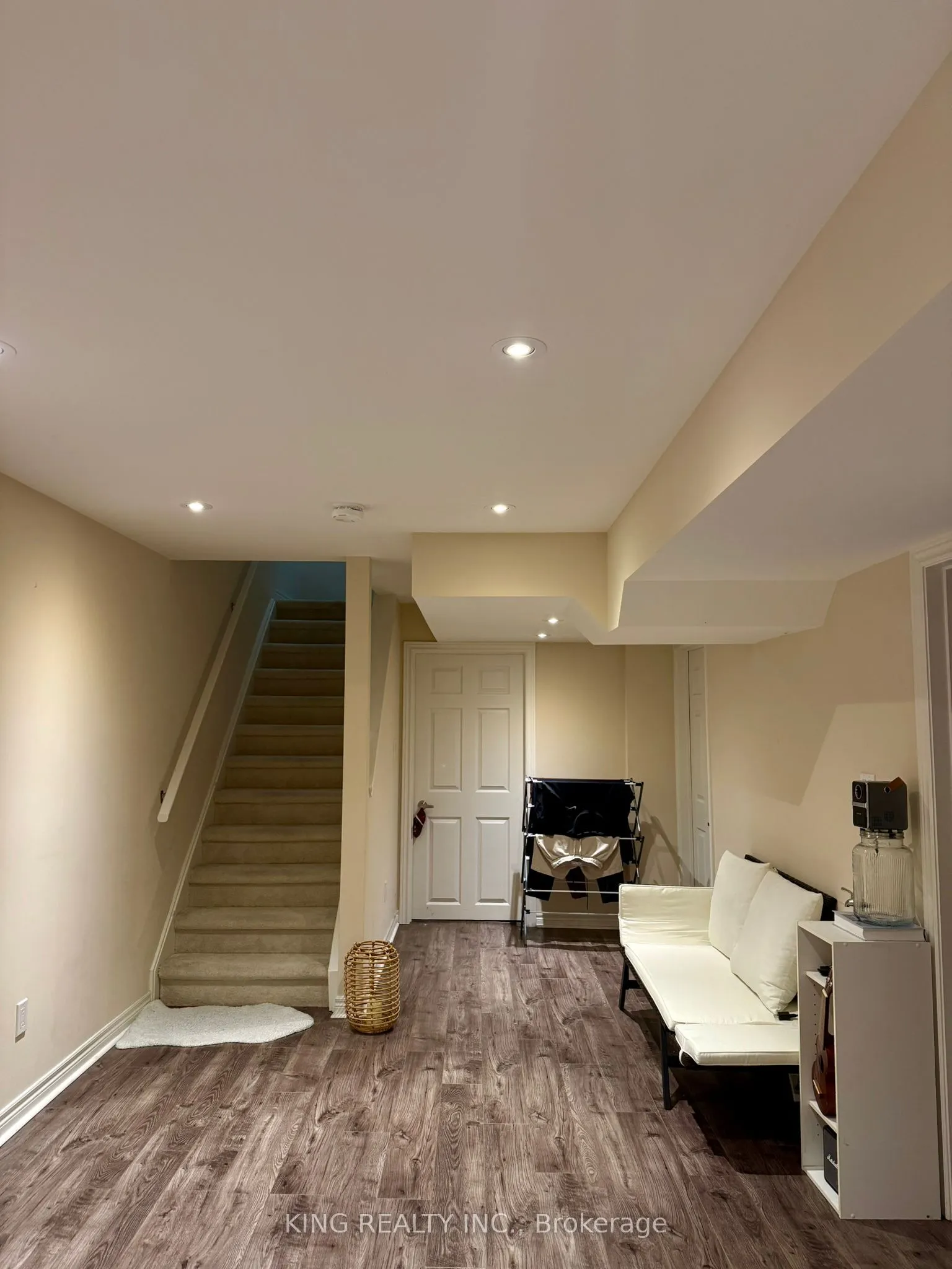 5647 Stella Lane