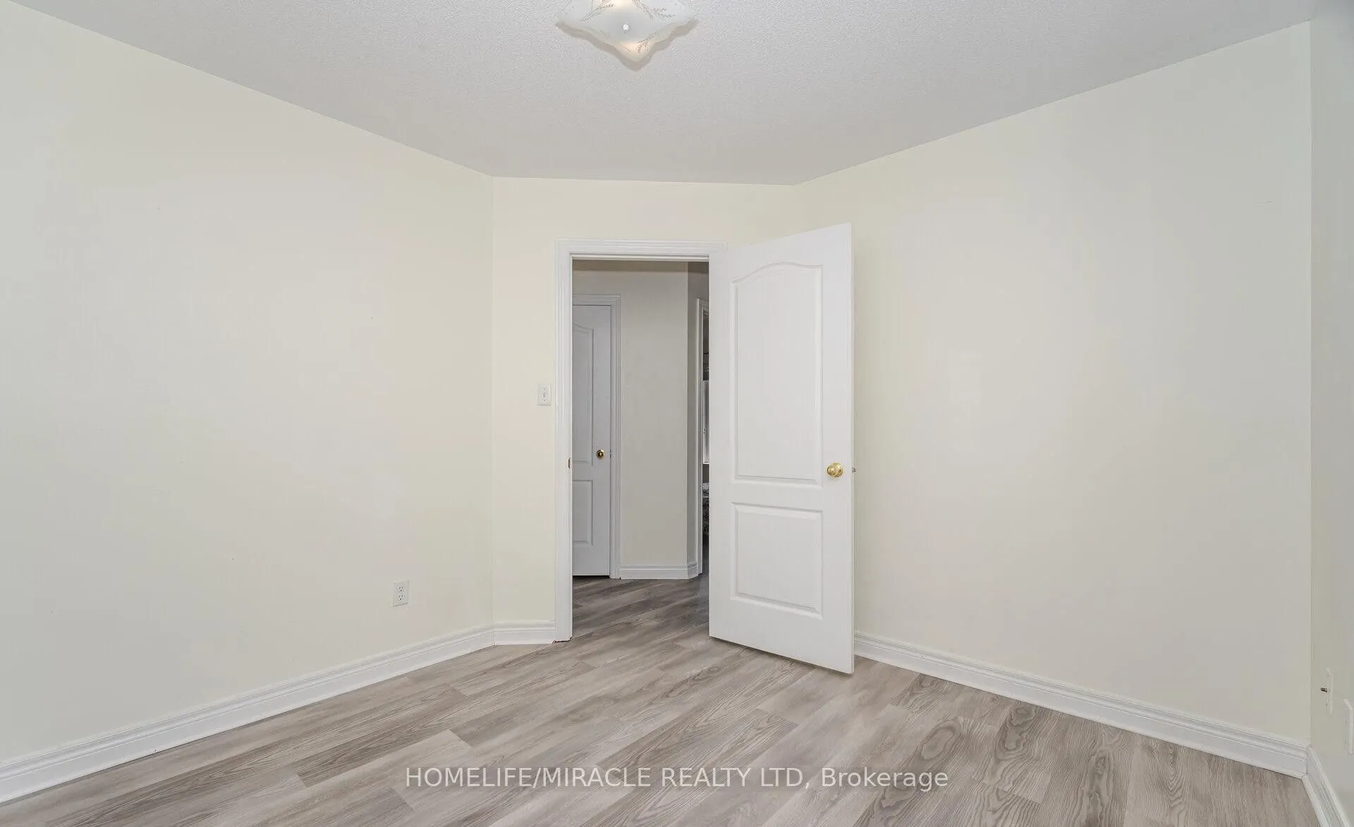 31 Hollingsworth Circle