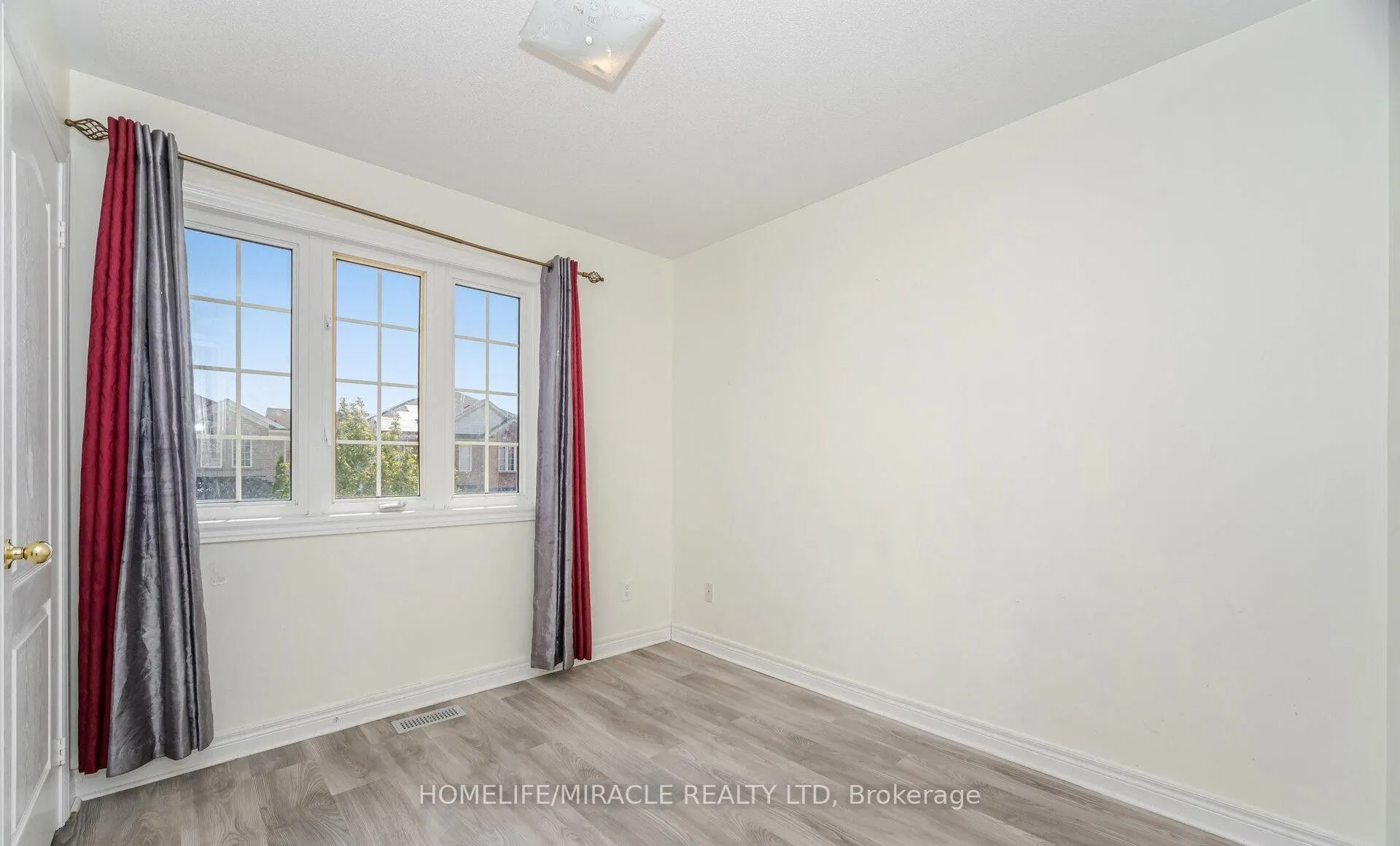 31 Hollingsworth Circle