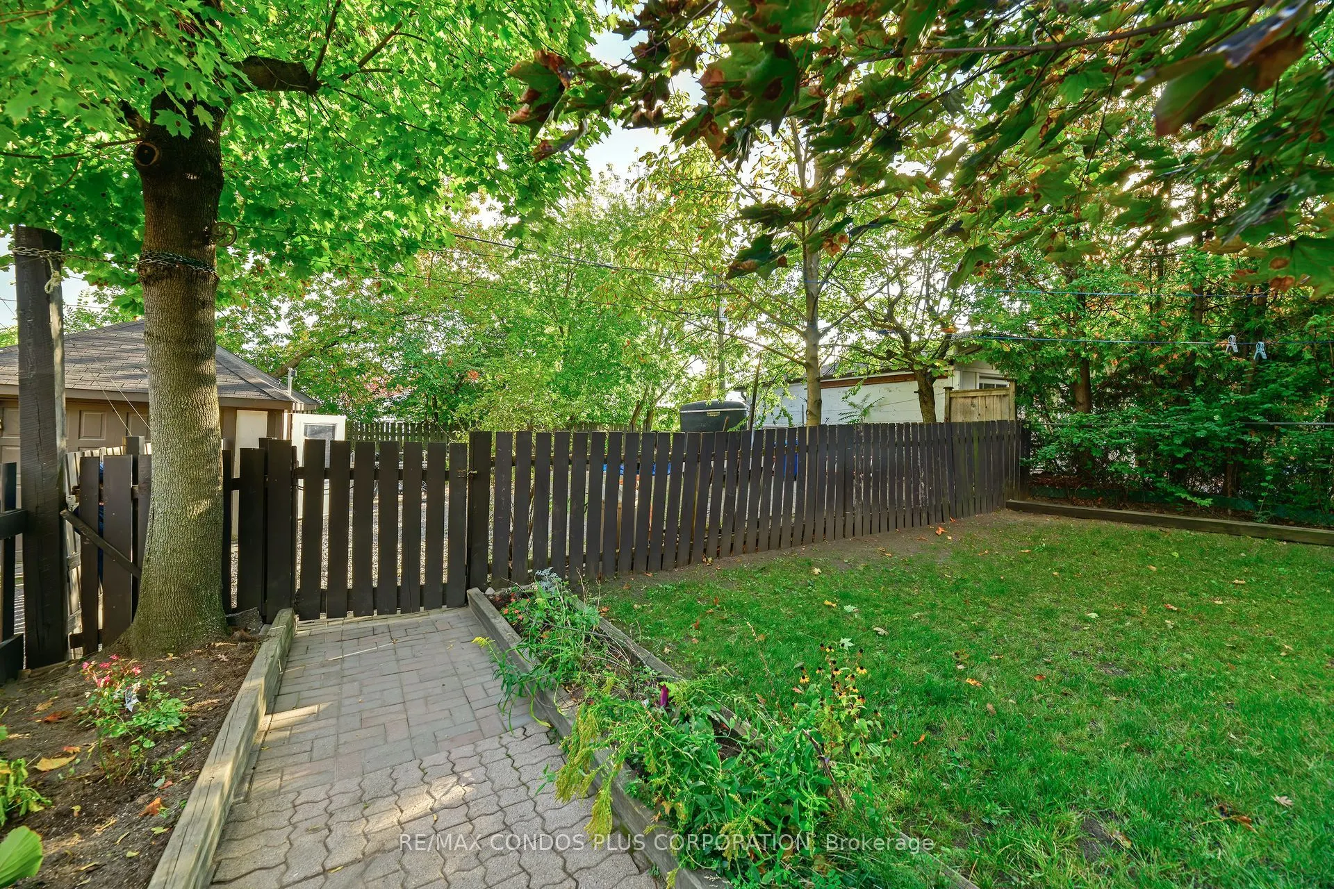 47 Regal Road