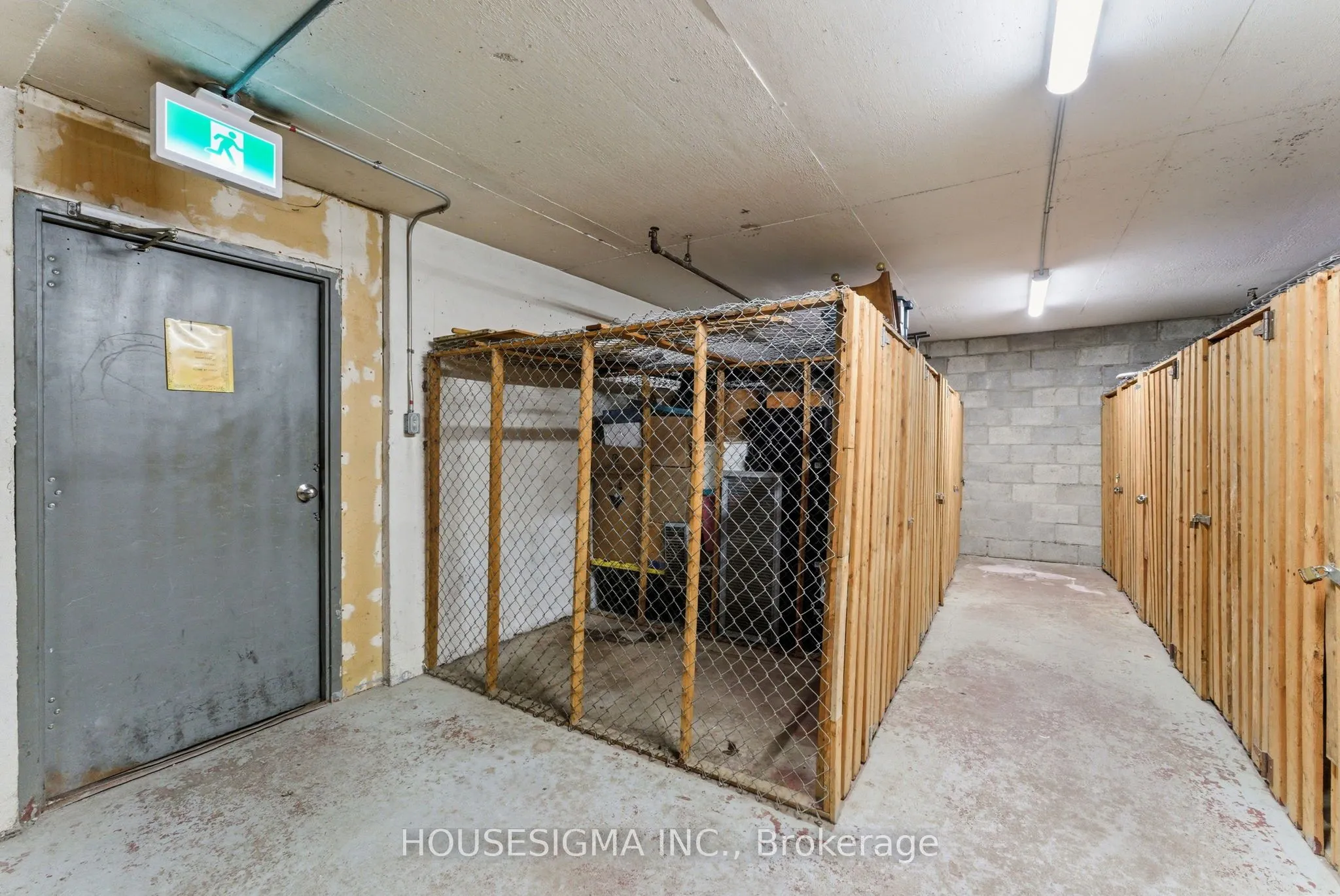 1535 Lakeshore Road E, #2006