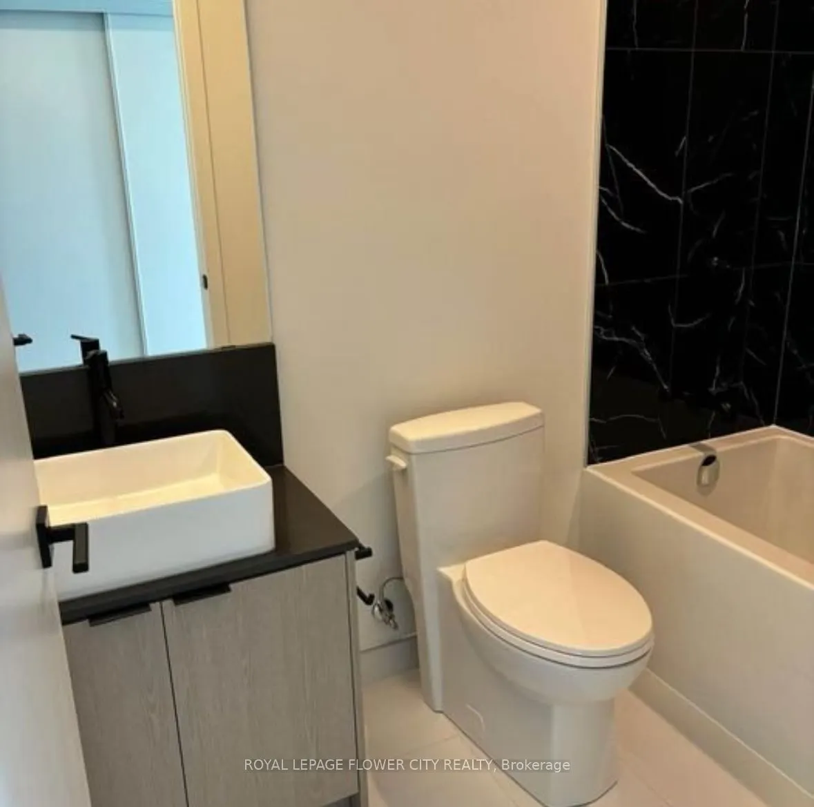 1245 Dupont Street, #1807