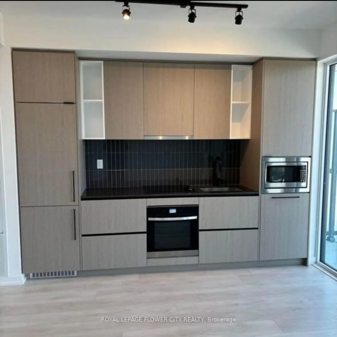 1245 Dupont Street, #1807