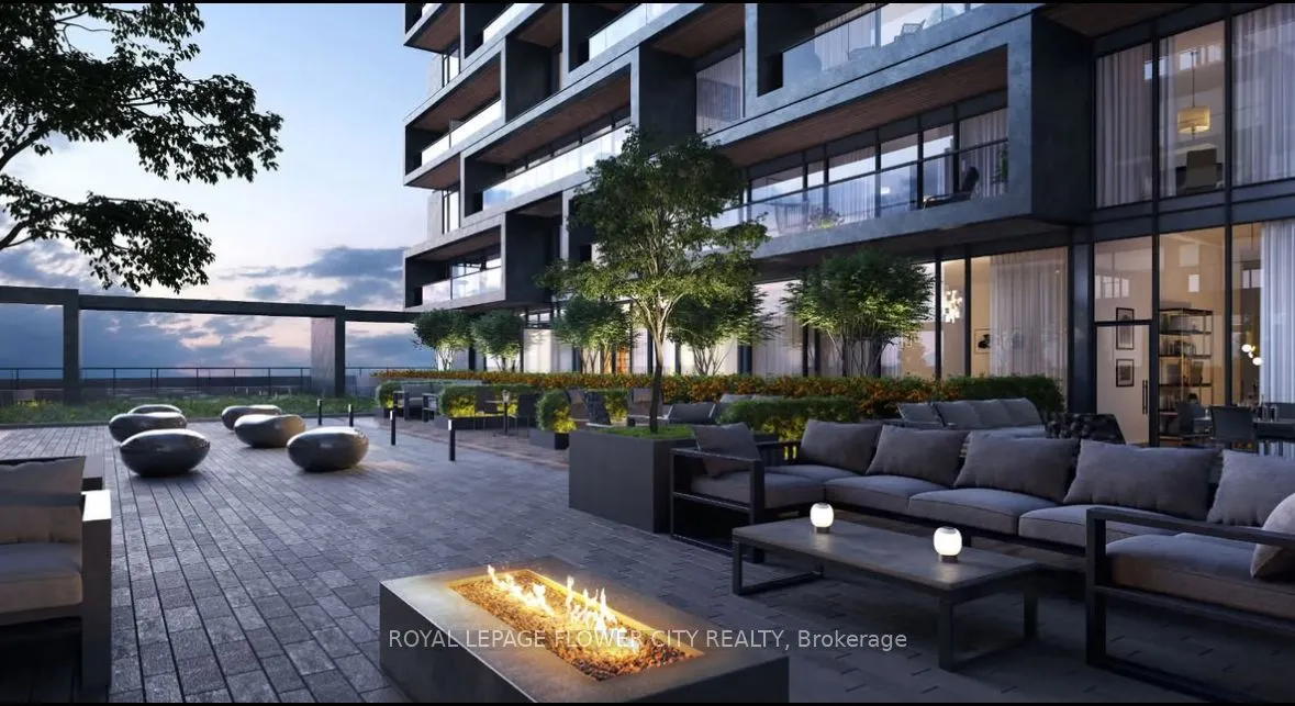 1245 Dupont Street, #1807