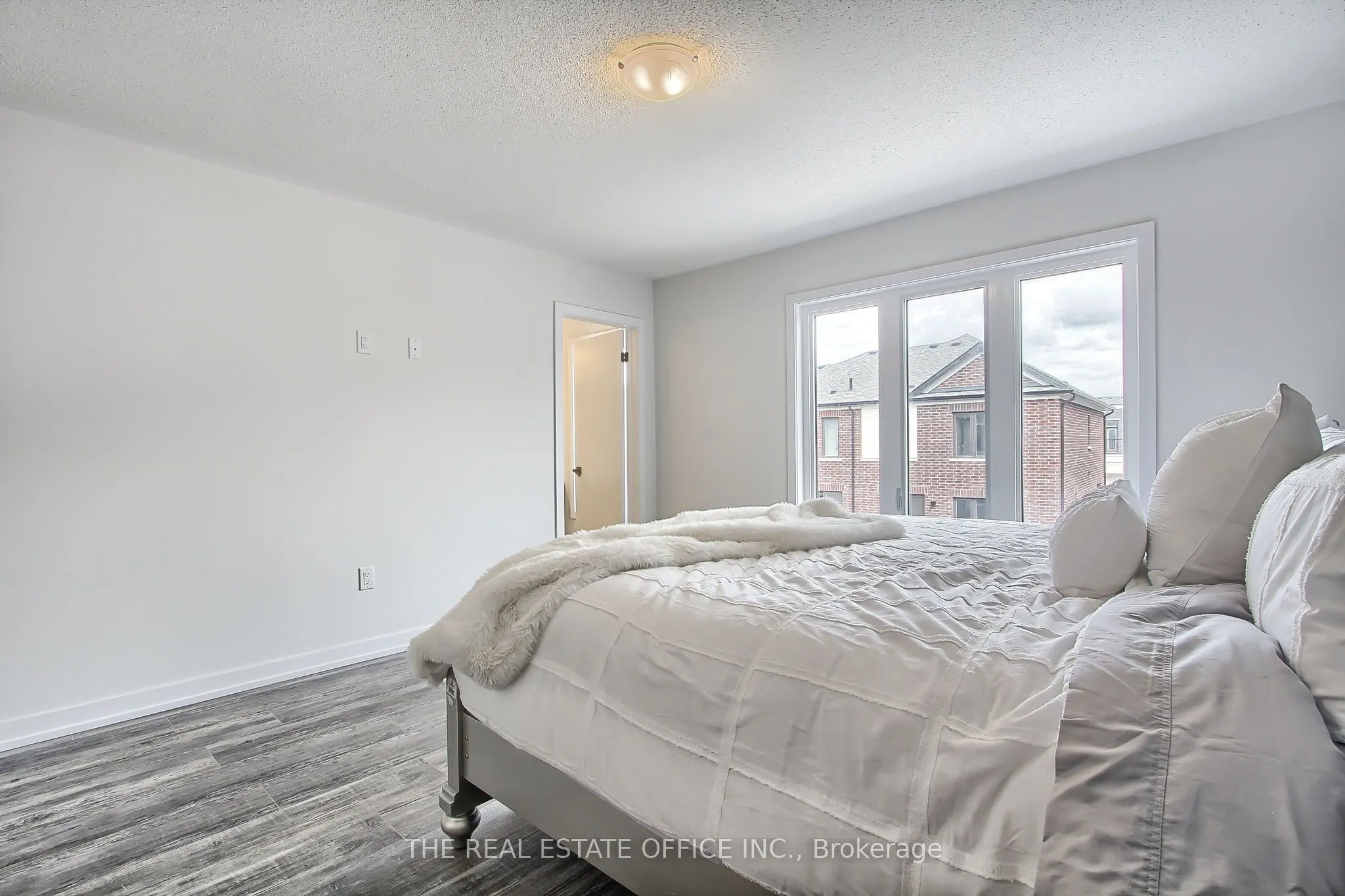 1340 William Halton Parkway
