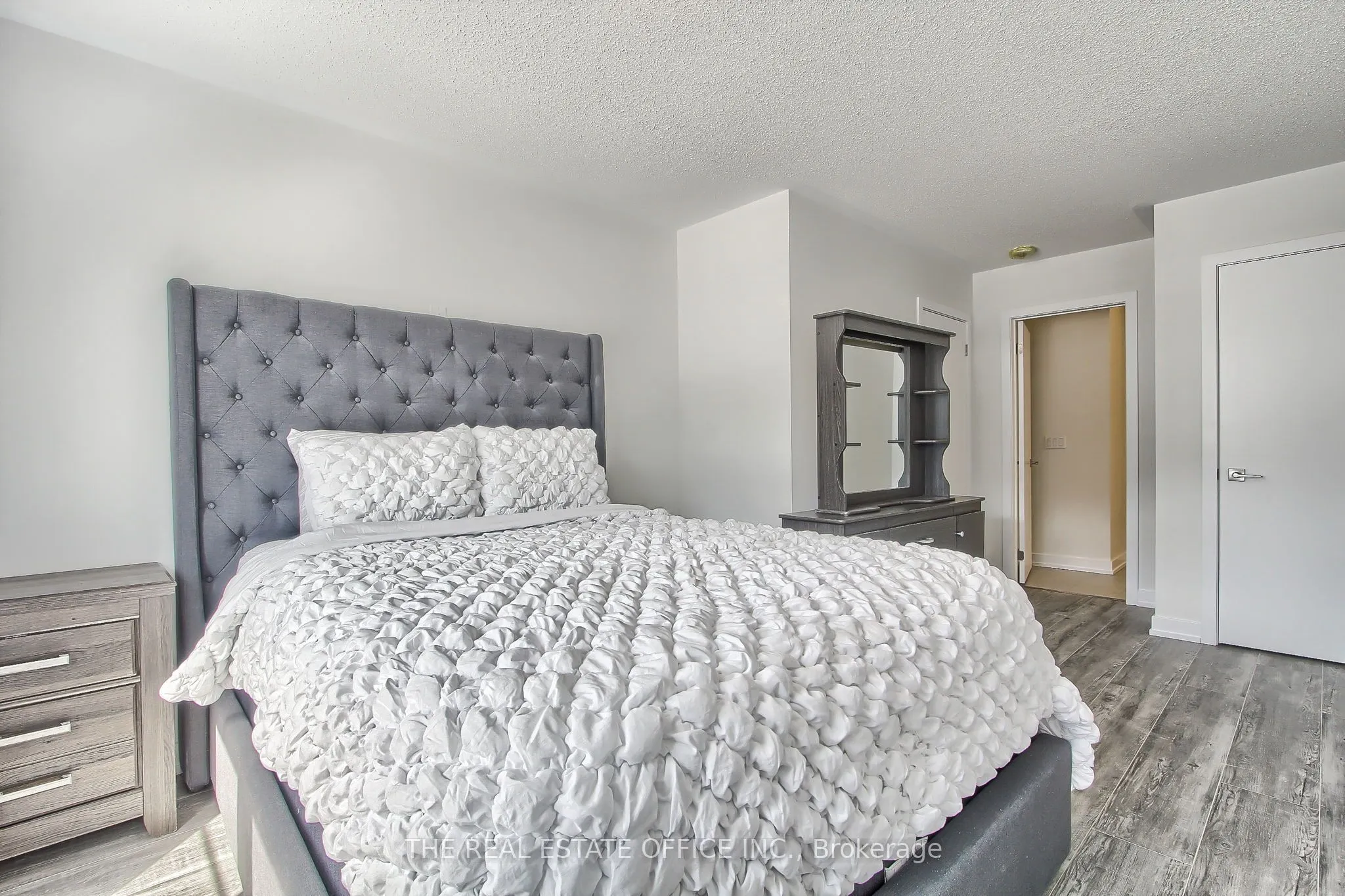 1340 William Halton Parkway