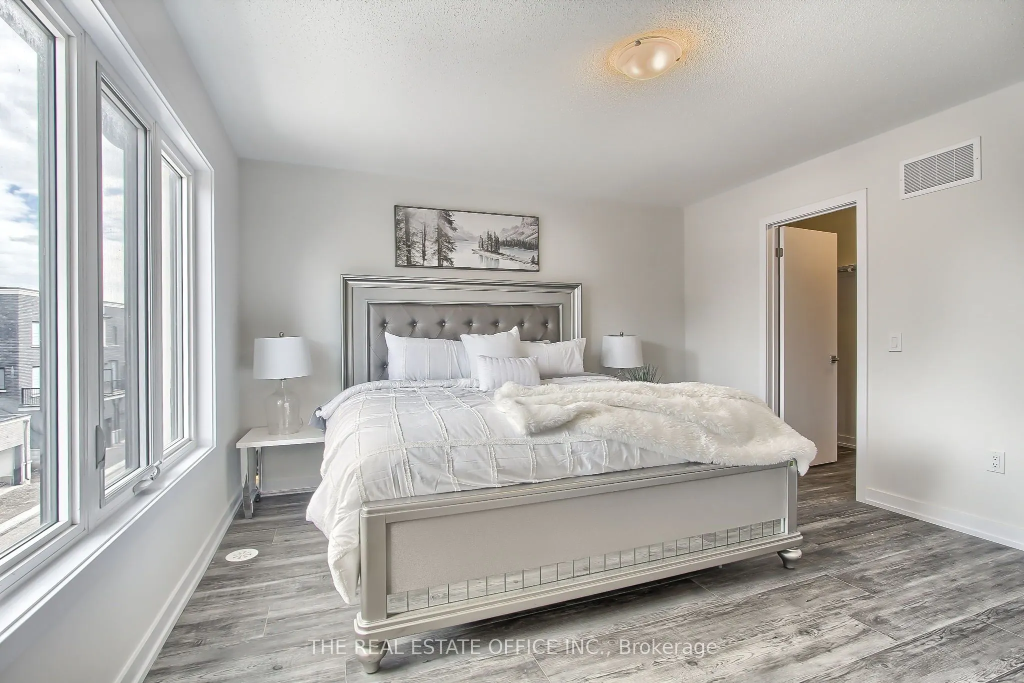 1340 William Halton Parkway