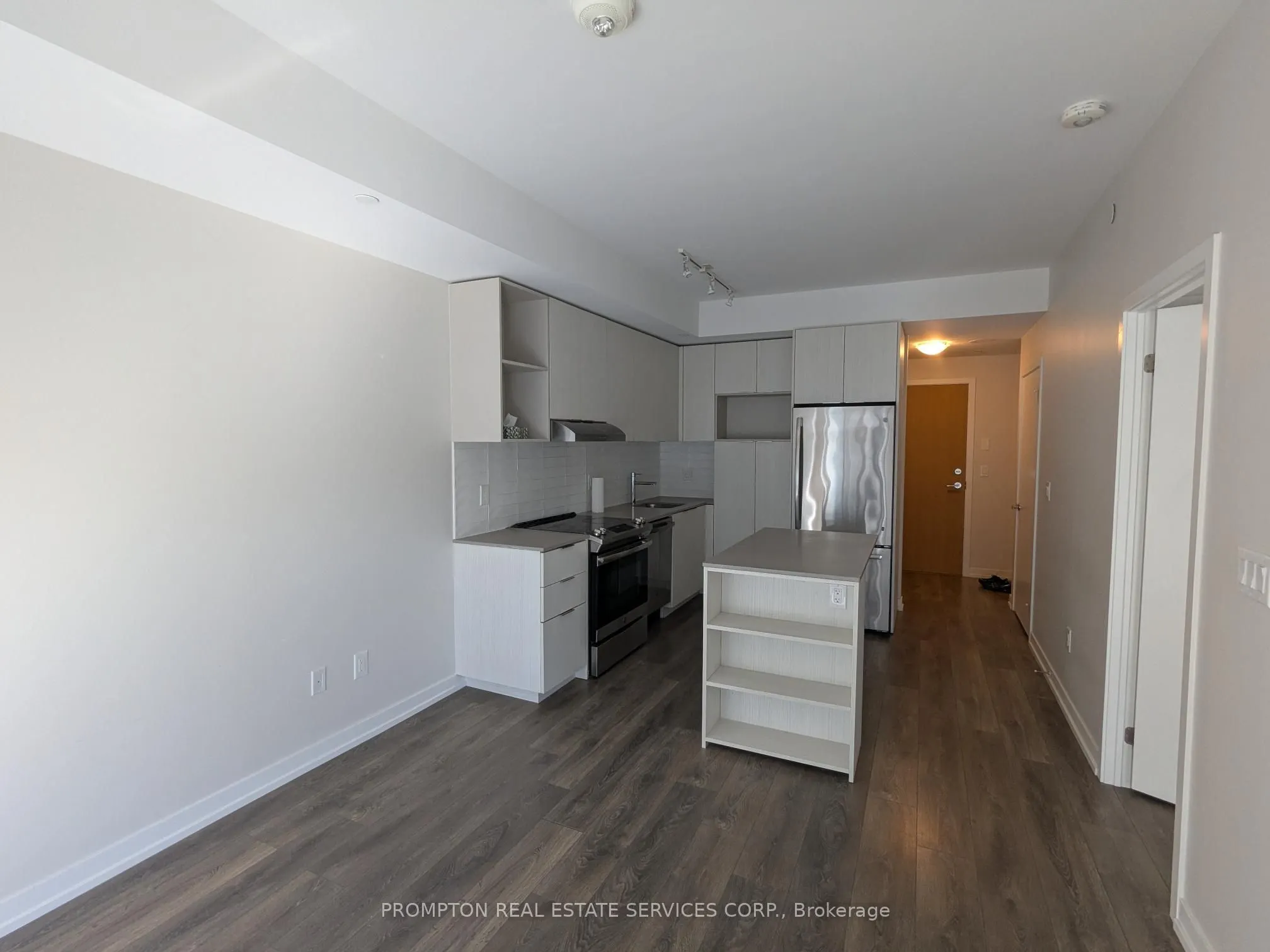 2520 Eglinton Avenue W, #802