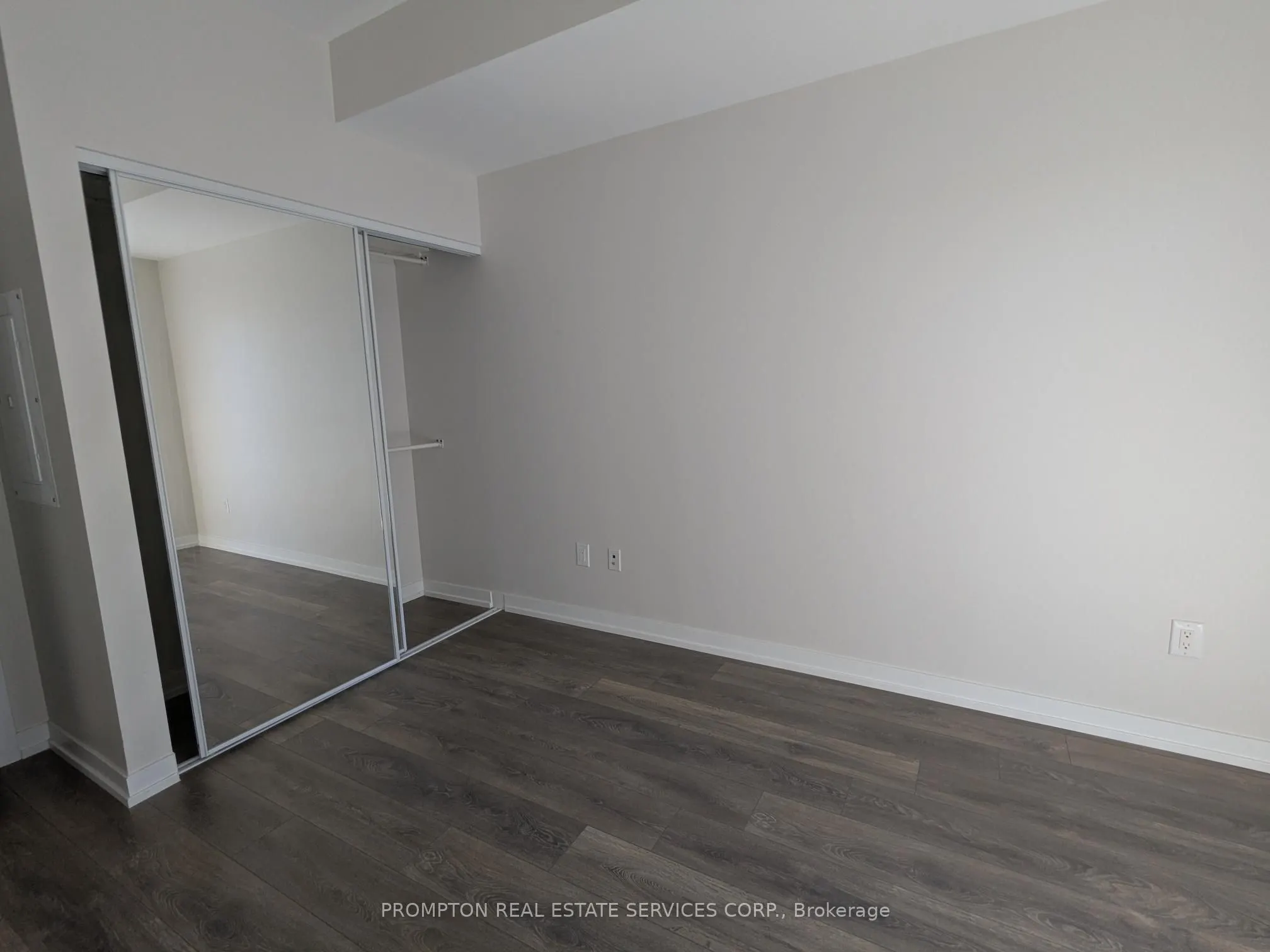 2520 Eglinton Avenue W, #802