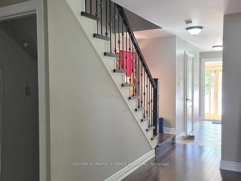 47 Malabar Crescent, #upper
