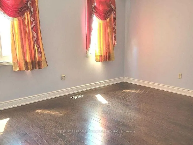 47 Malabar Crescent, #upper