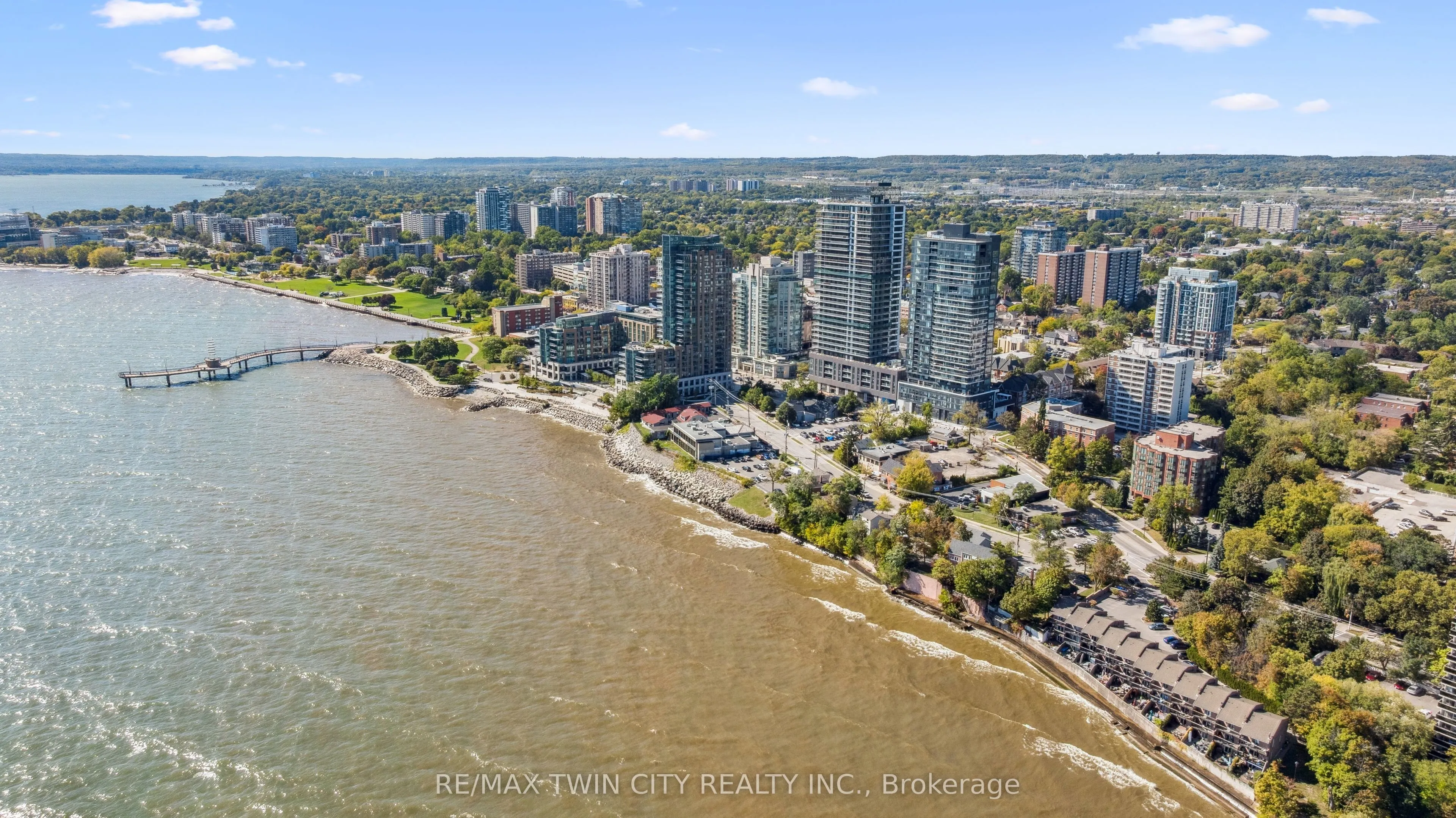 2121 Lakeshore Road, #401