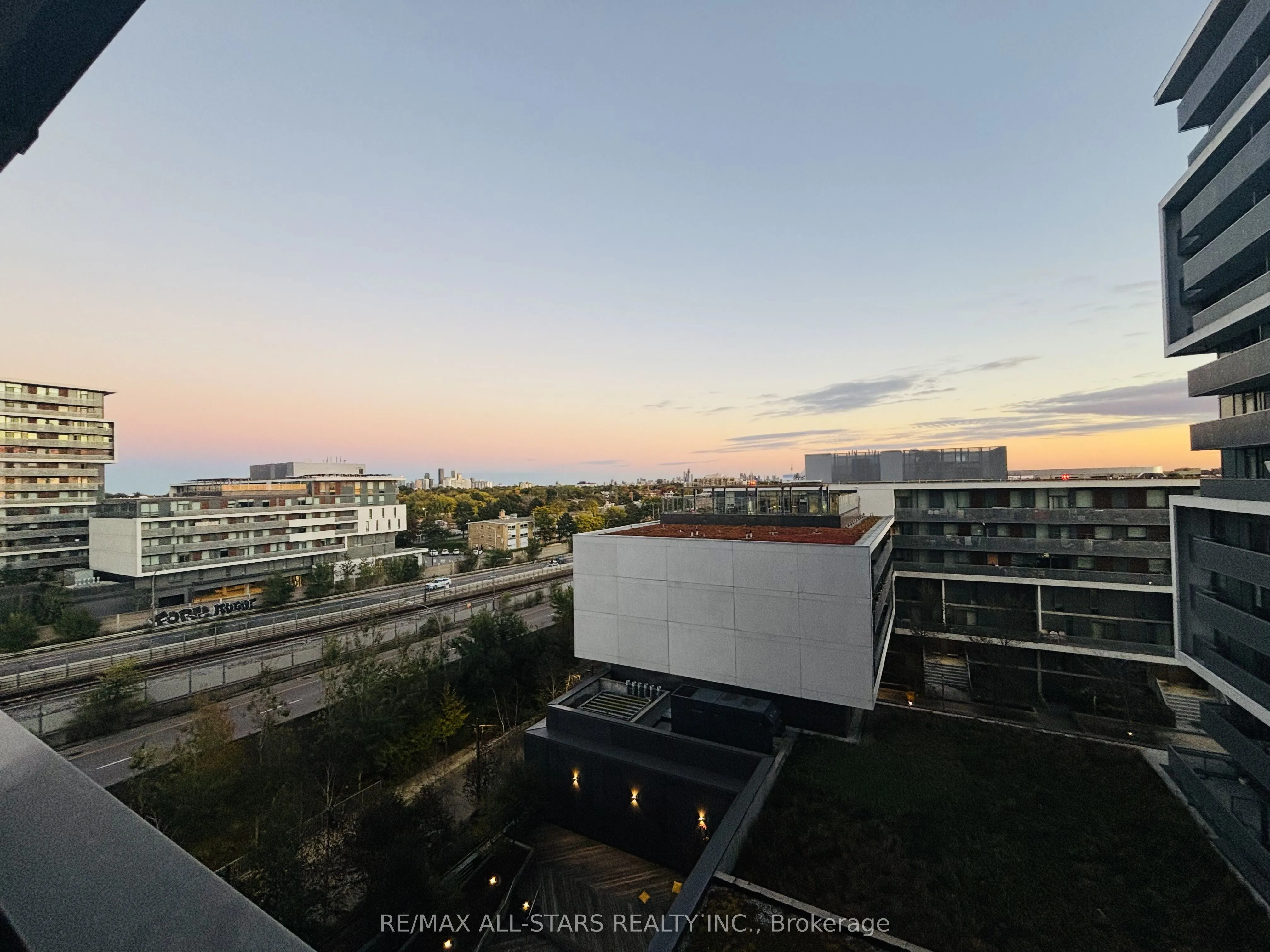 160 Flemington Road, #802