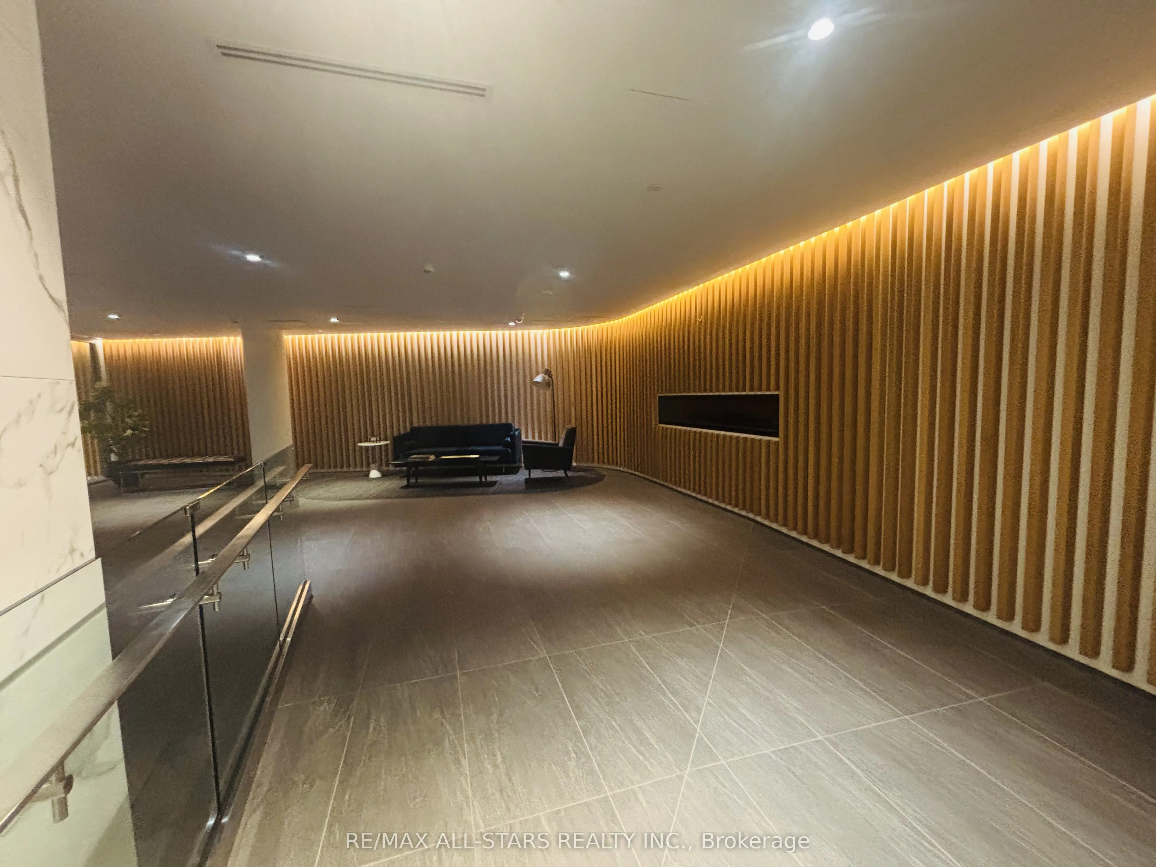 160 Flemington Road, #802