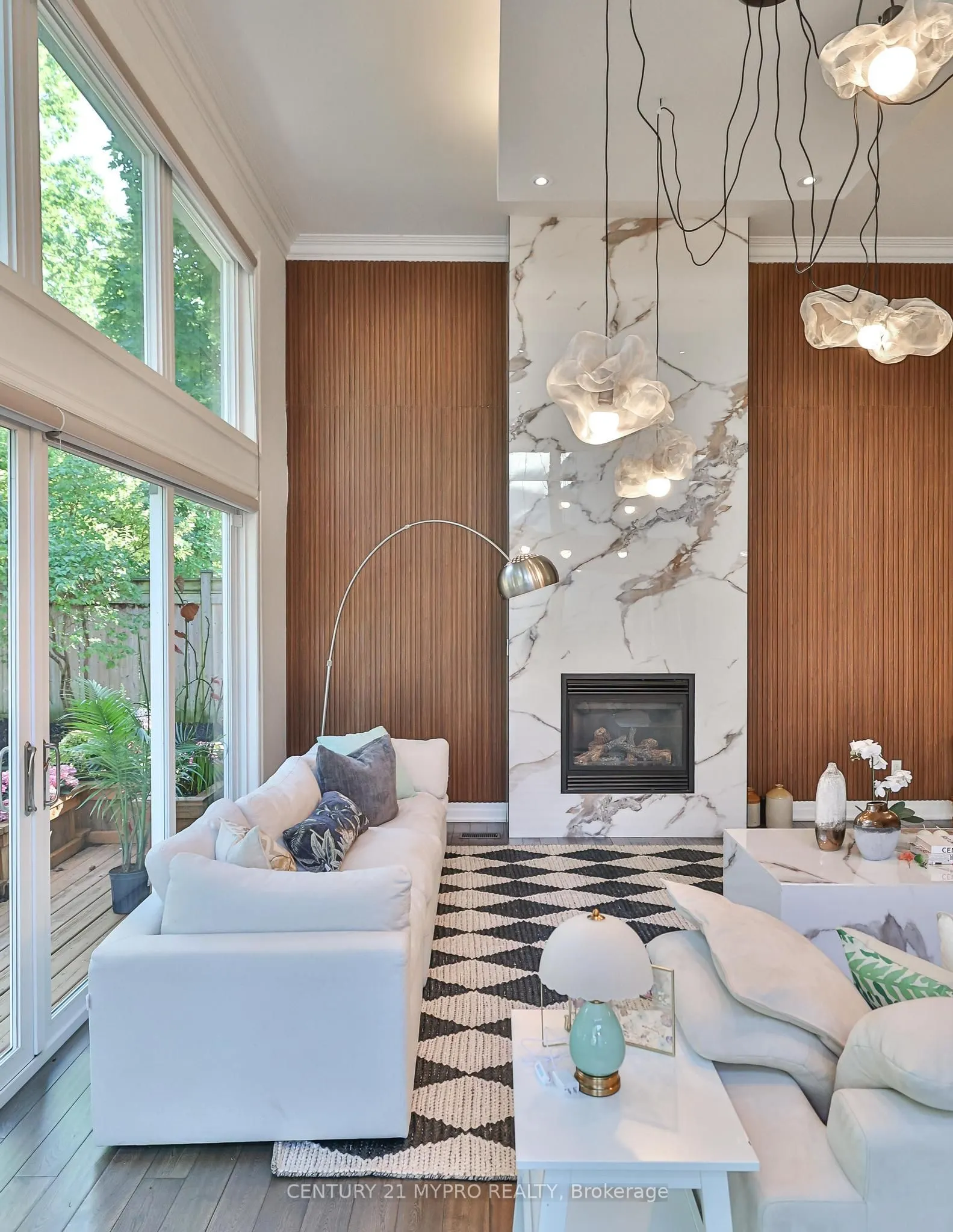1508 Oakhill Drive