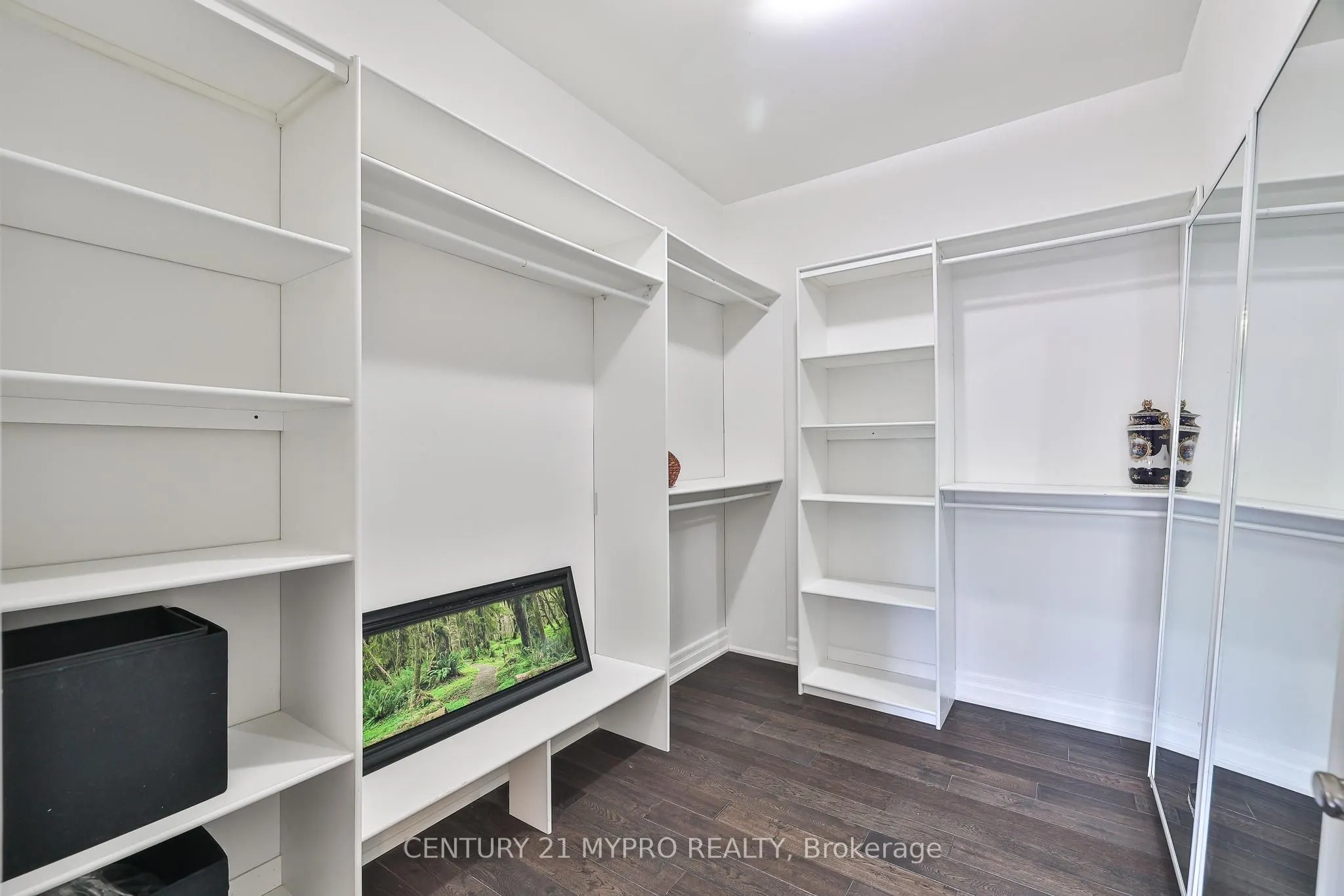 1508 Oakhill Drive