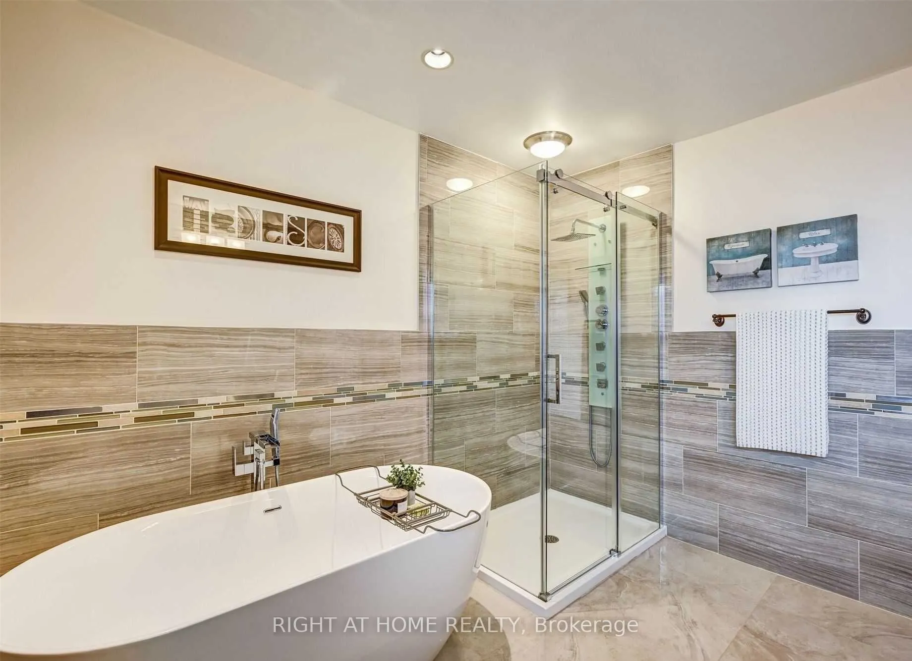 6713 Mockingbird Lane, #Upper
