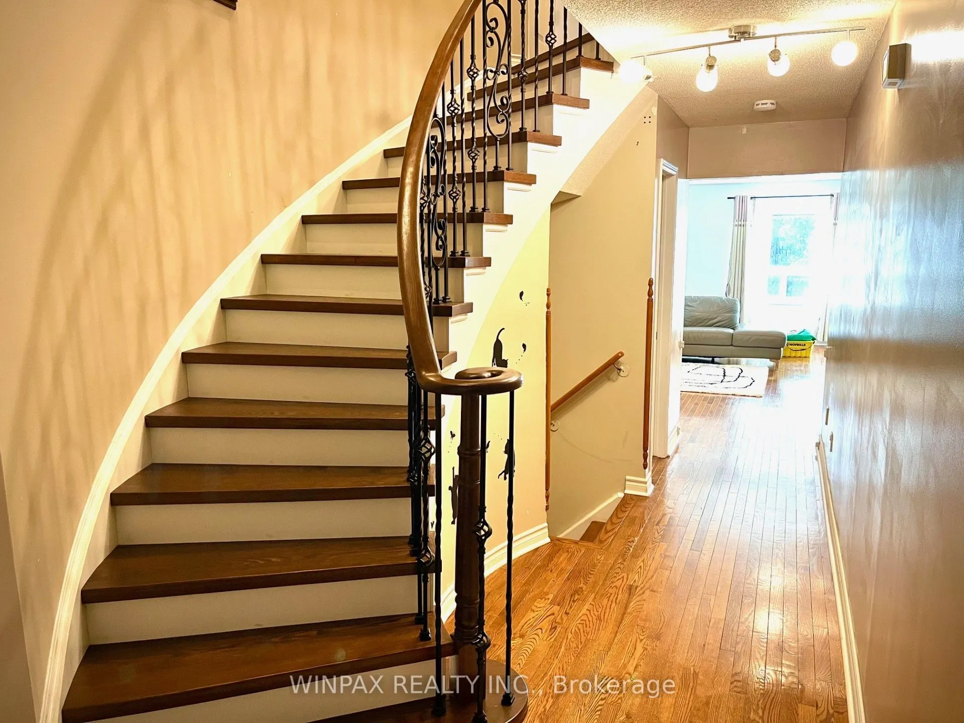 800 Constellation Drive, #13