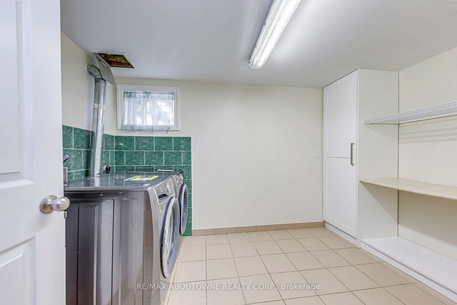 3 Glenn Murray Drive