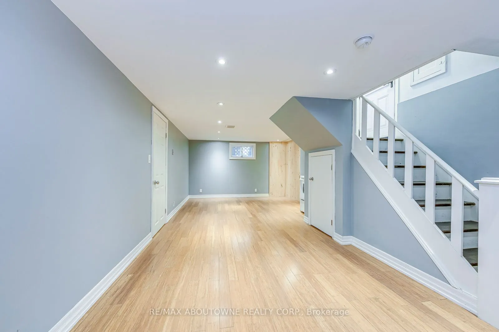 3 Glenn Murray Drive