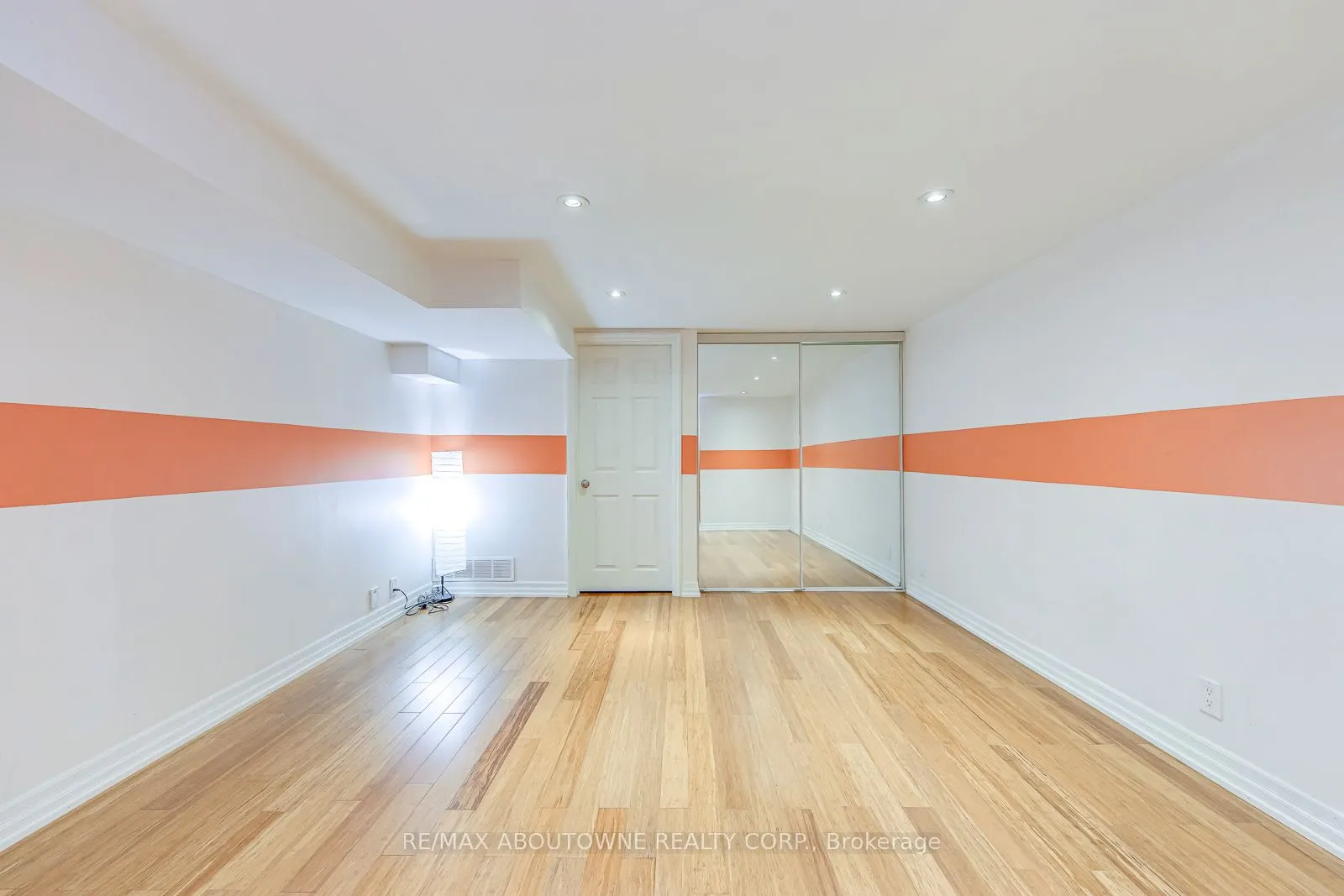 3 Glenn Murray Drive