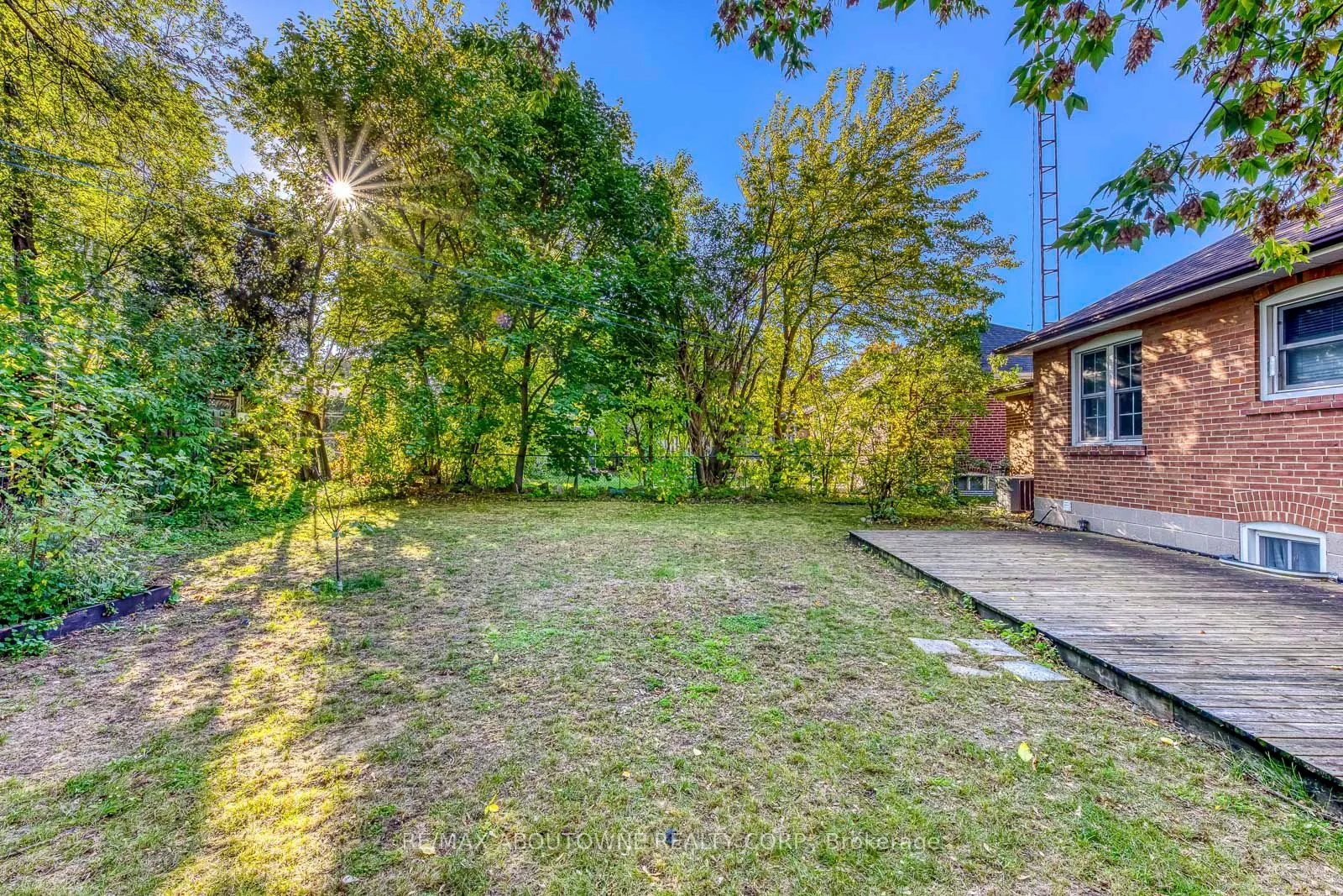3 Glenn Murray Drive