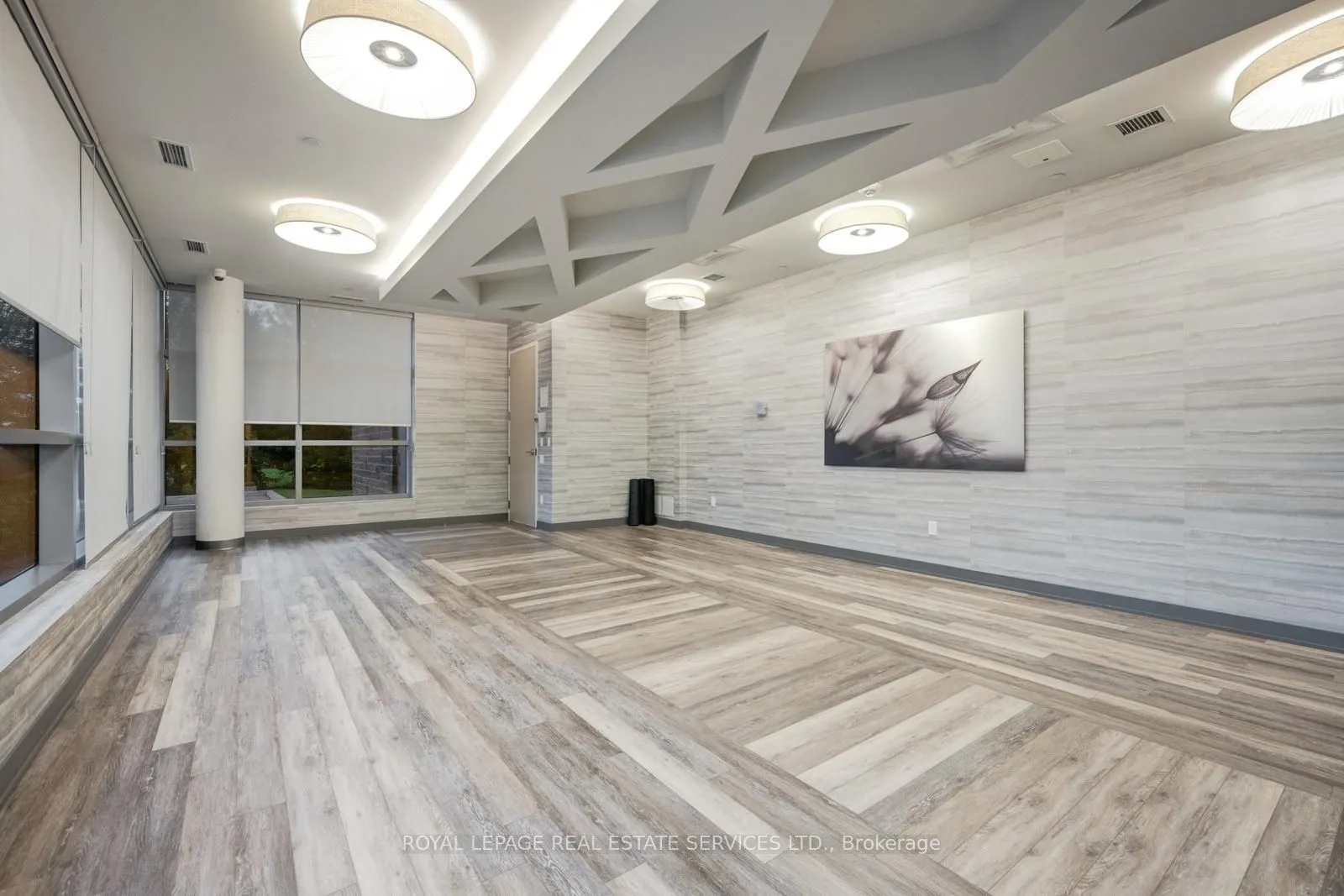 4633 Glen Erin Drive, #10