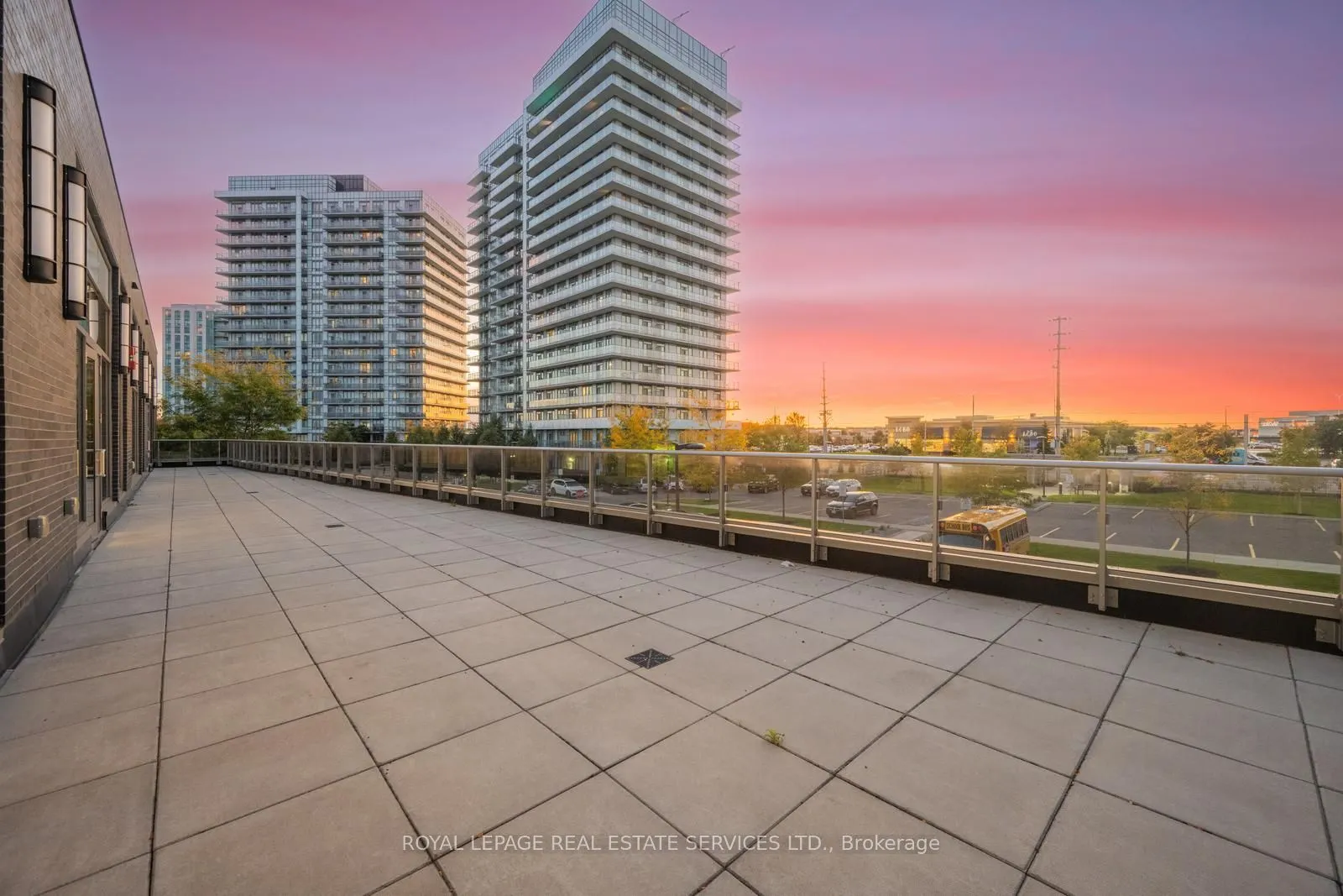 4633 Glen Erin Drive, #10