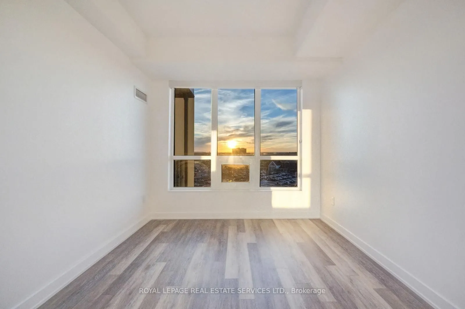 4633 Glen Erin Drive, #10