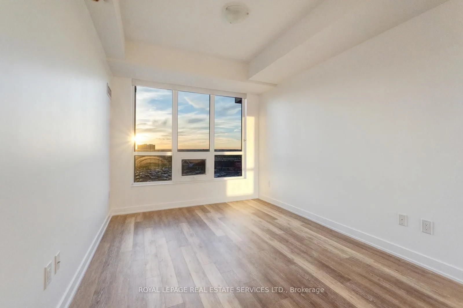 4633 Glen Erin Drive, #10