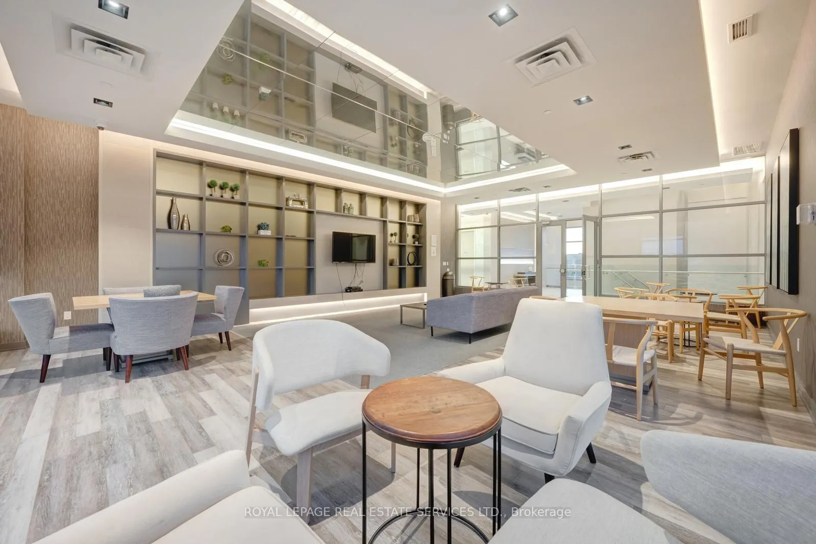 4633 Glen Erin Drive, #10