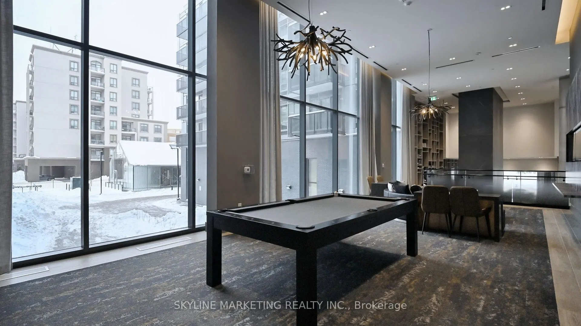 2450 Old Bronte Road, #647