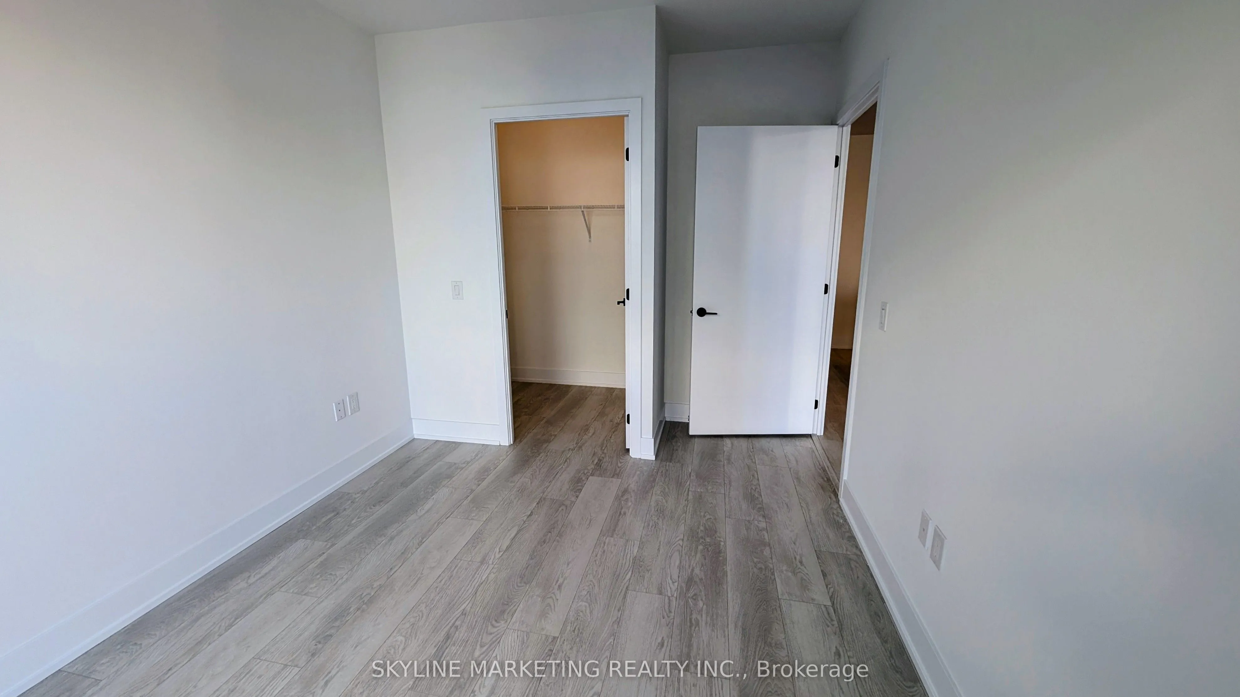 2450 Old Bronte Road, #647