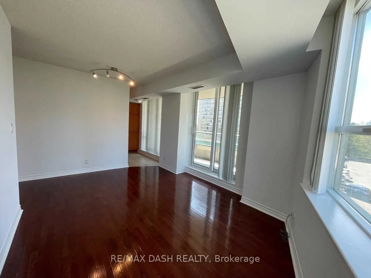 1 Elm Drive W, #308