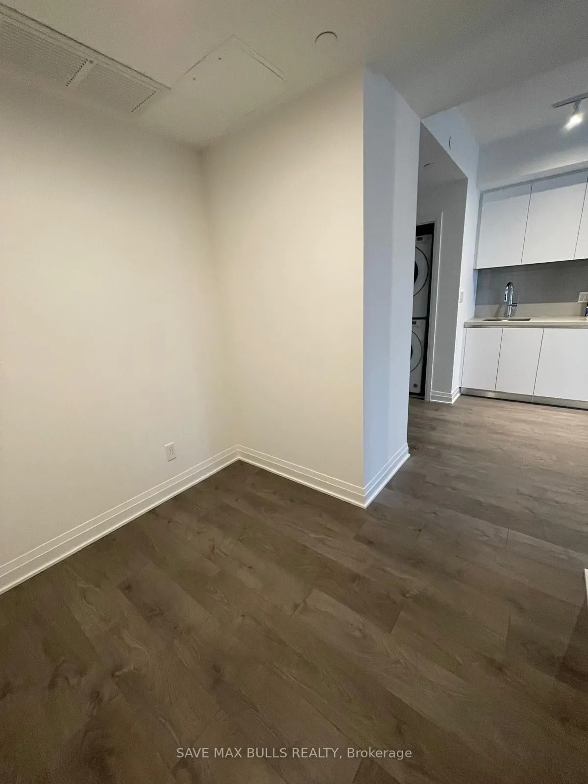 4023 The Exchange, #1806