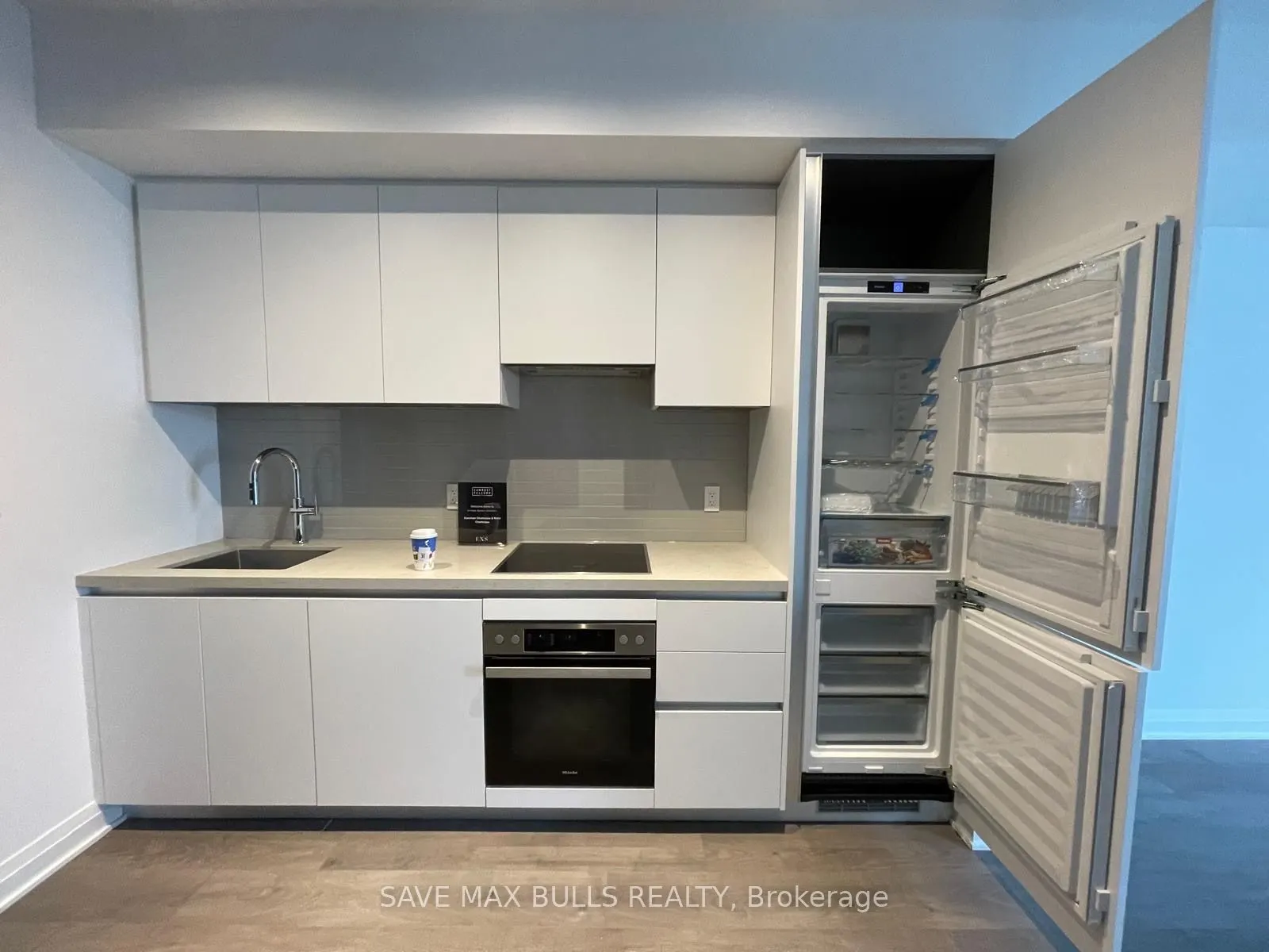 4023 The Exchange, #1806