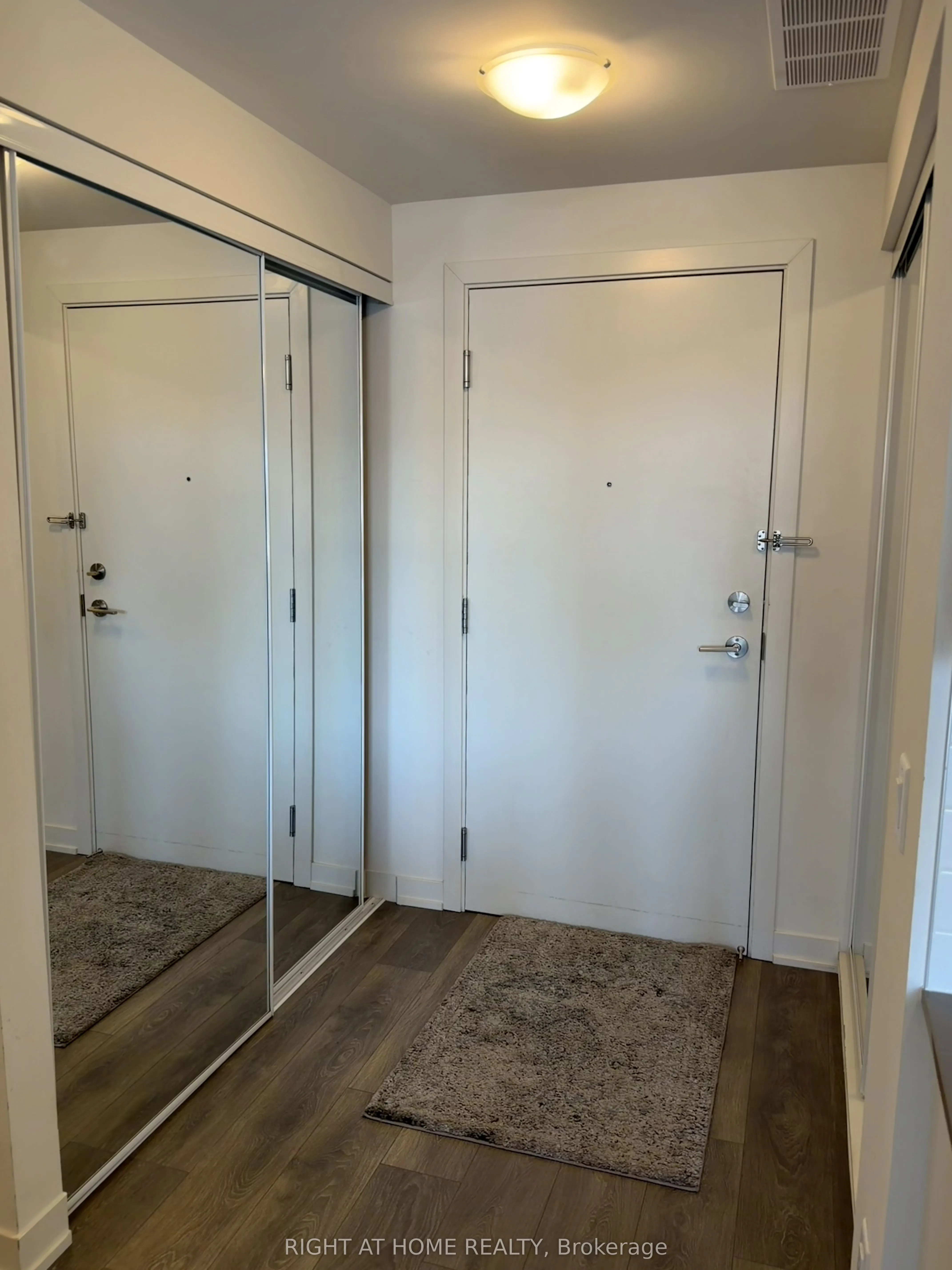 62 Sky Harbour Drive, #207