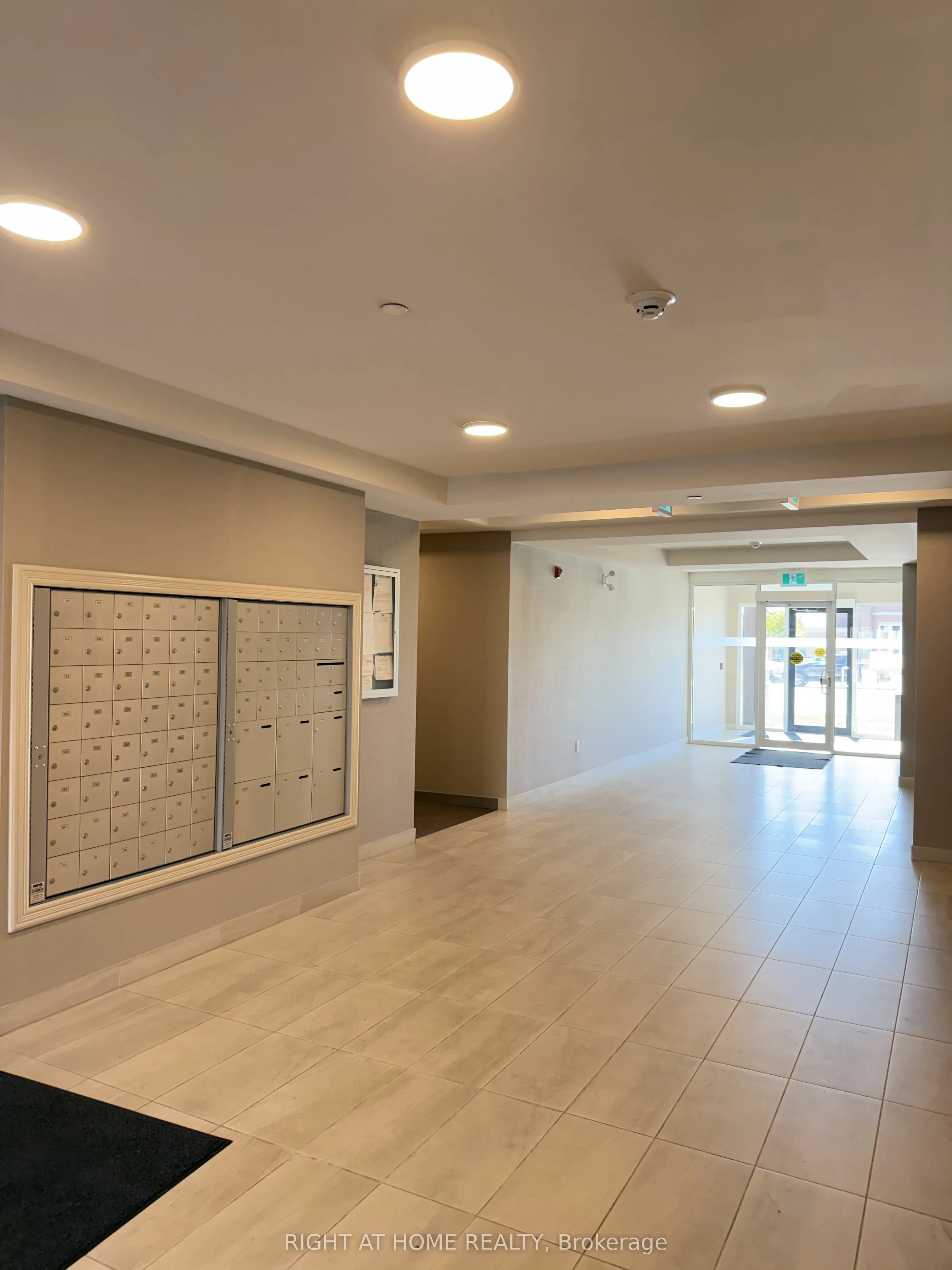 62 Sky Harbour Drive, #207