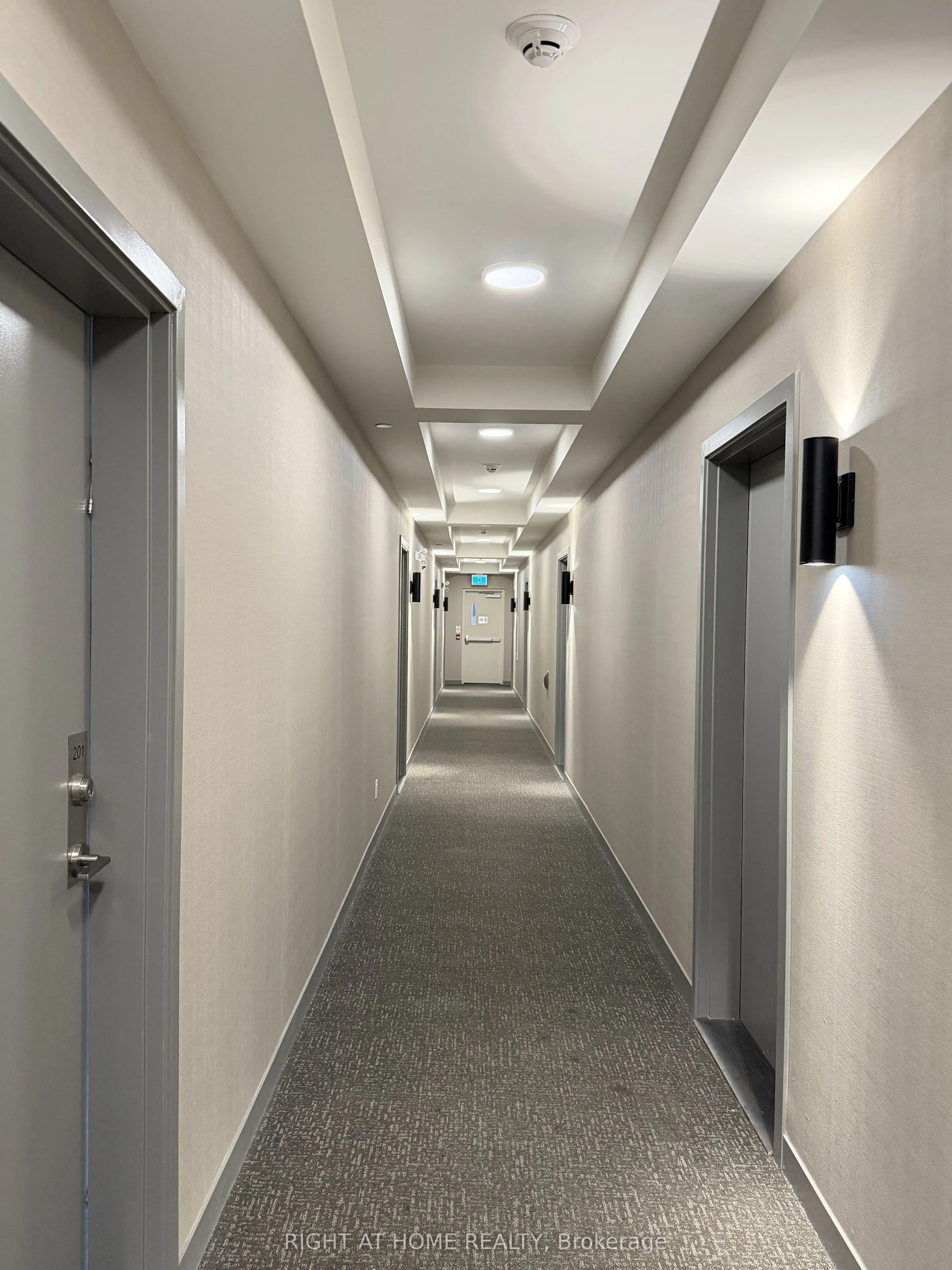 62 Sky Harbour Drive, #207