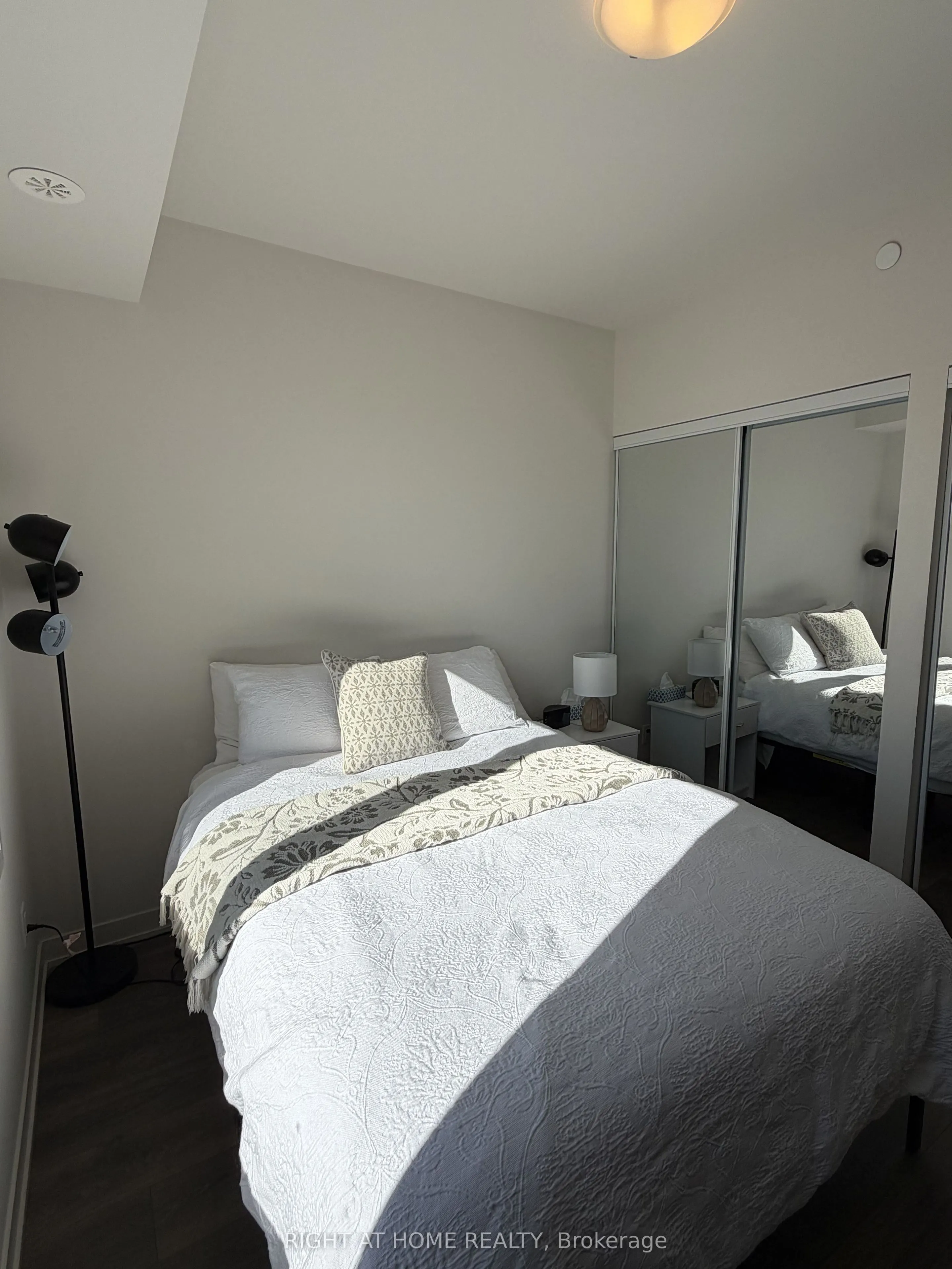 62 Sky Harbour Drive, #207