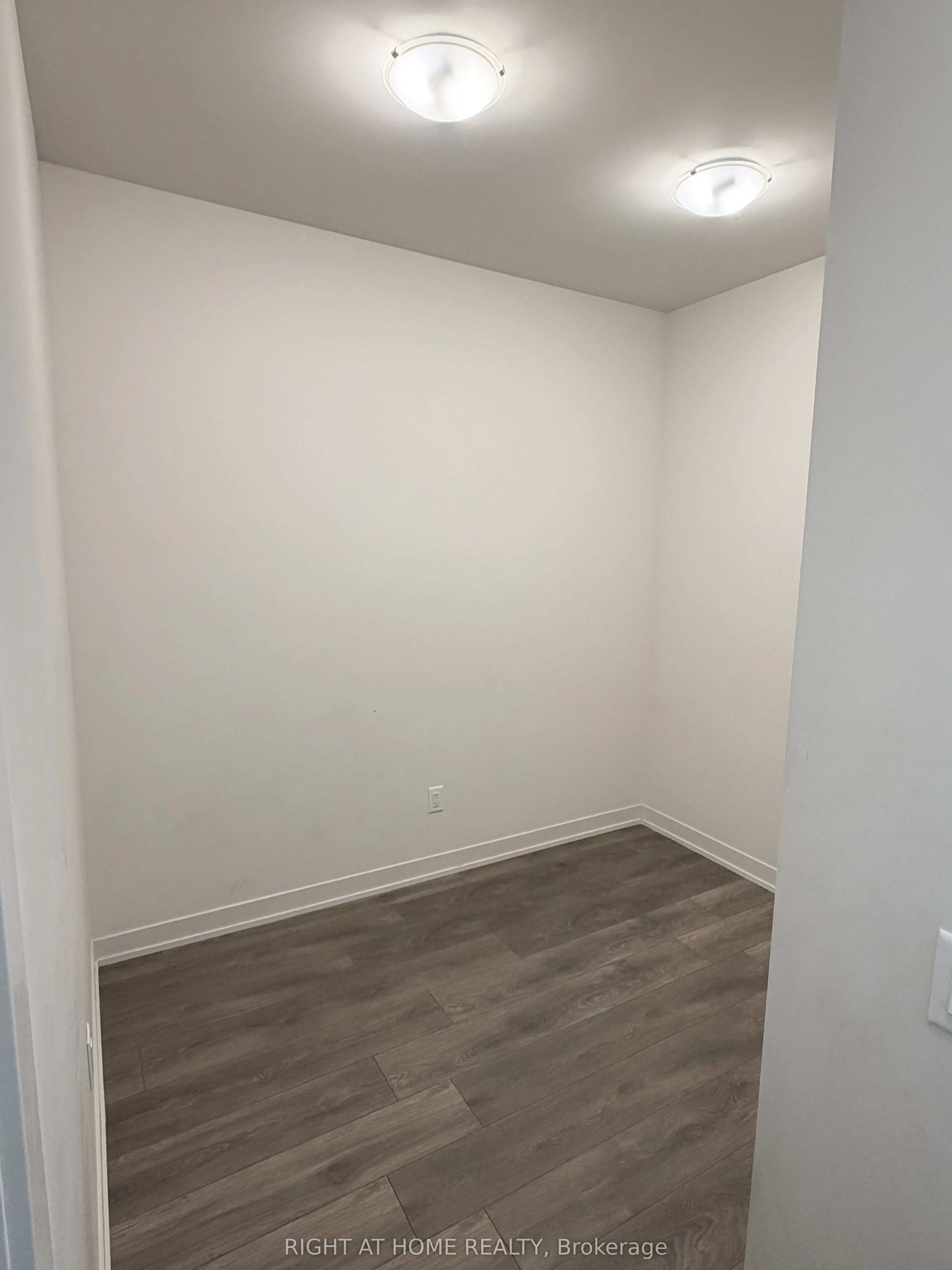 62 Sky Harbour Drive, #207