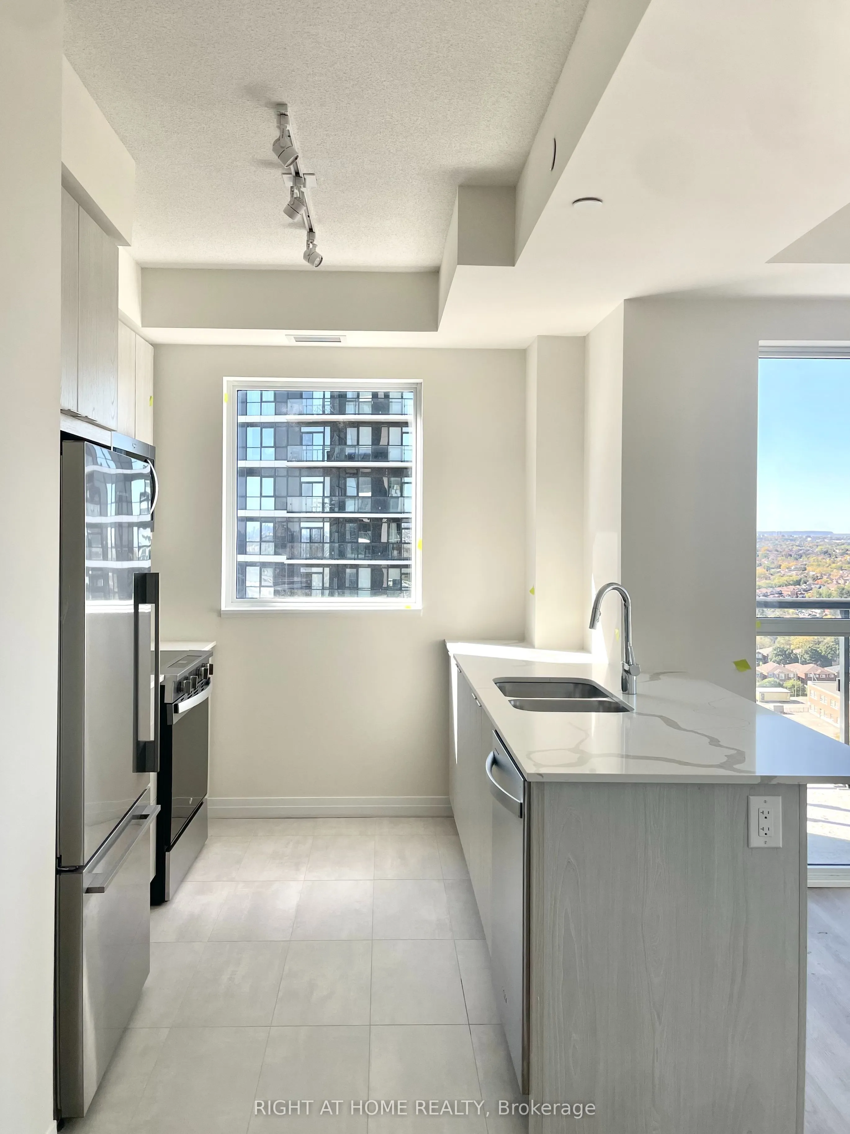 15 watergarden Drive, #1606