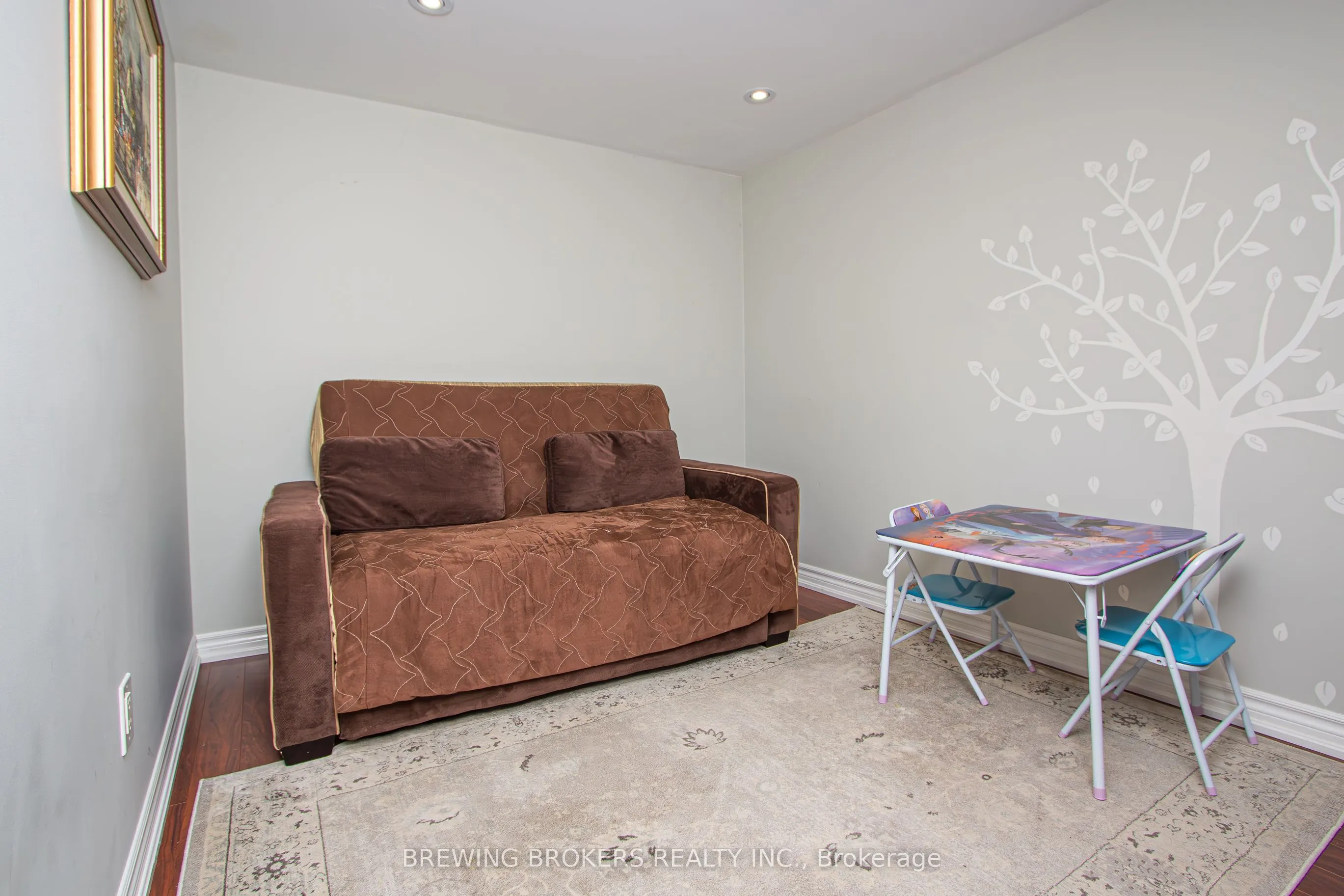 1536 Applewood Road