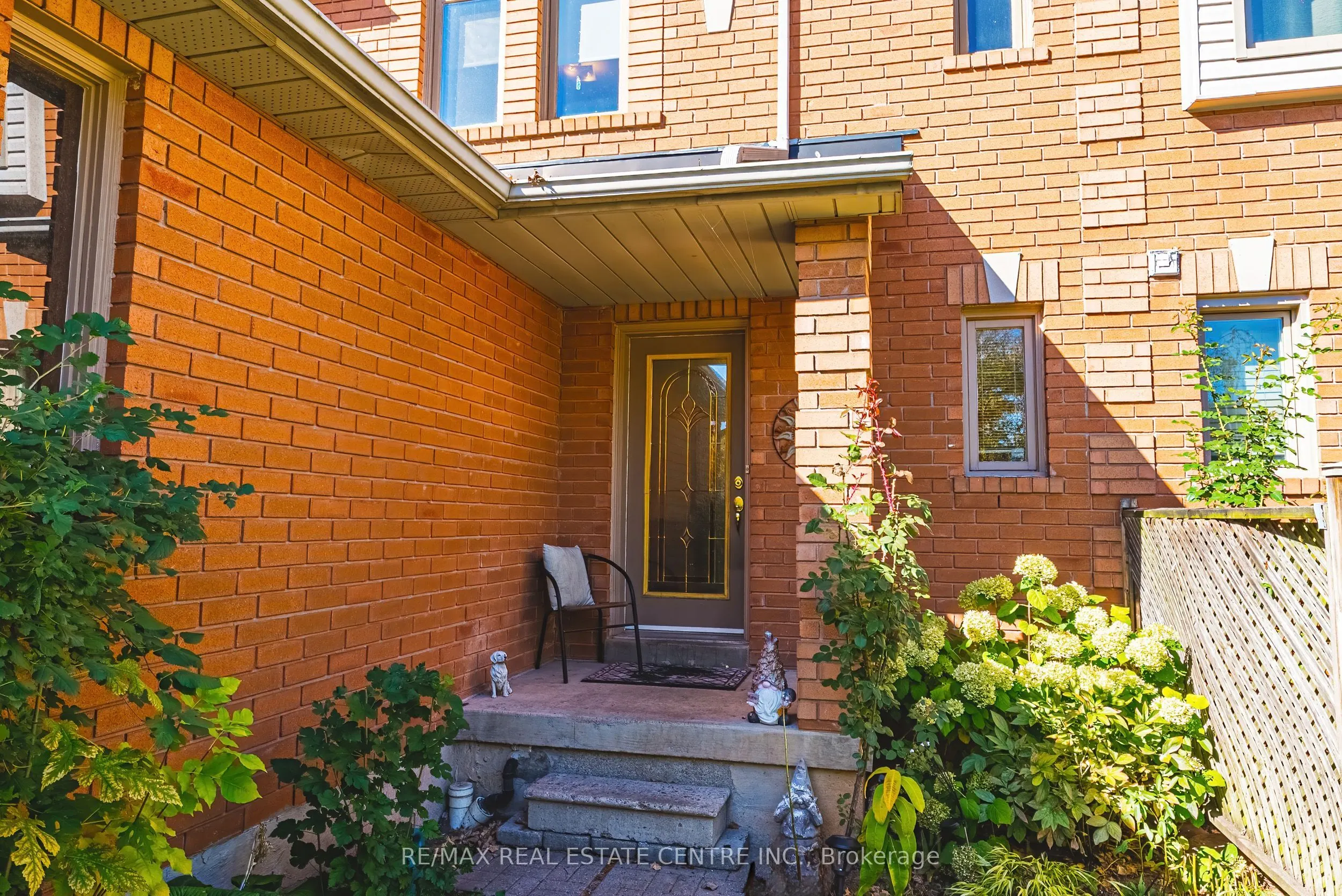 487 Taylor Crescent