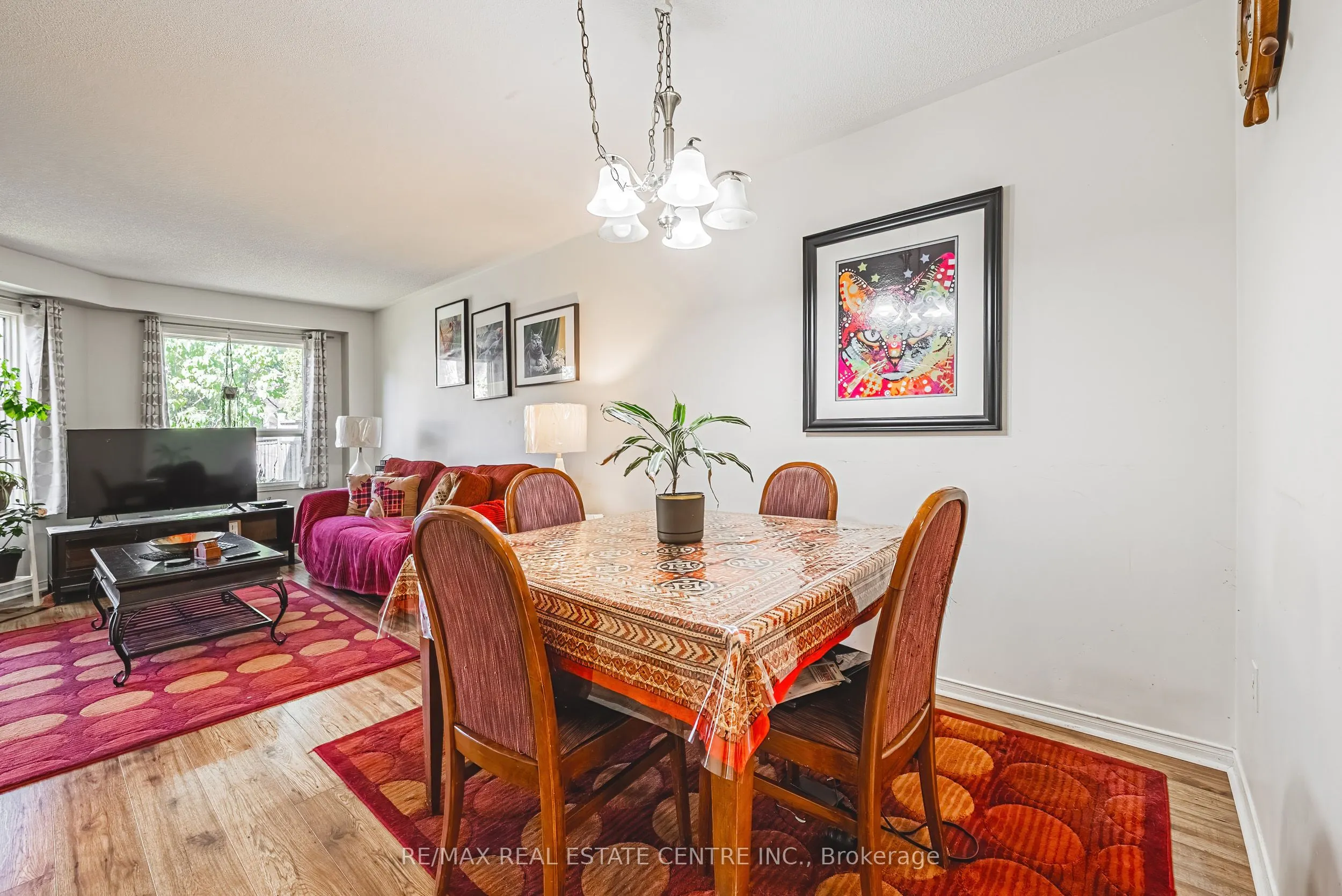 487 Taylor Crescent